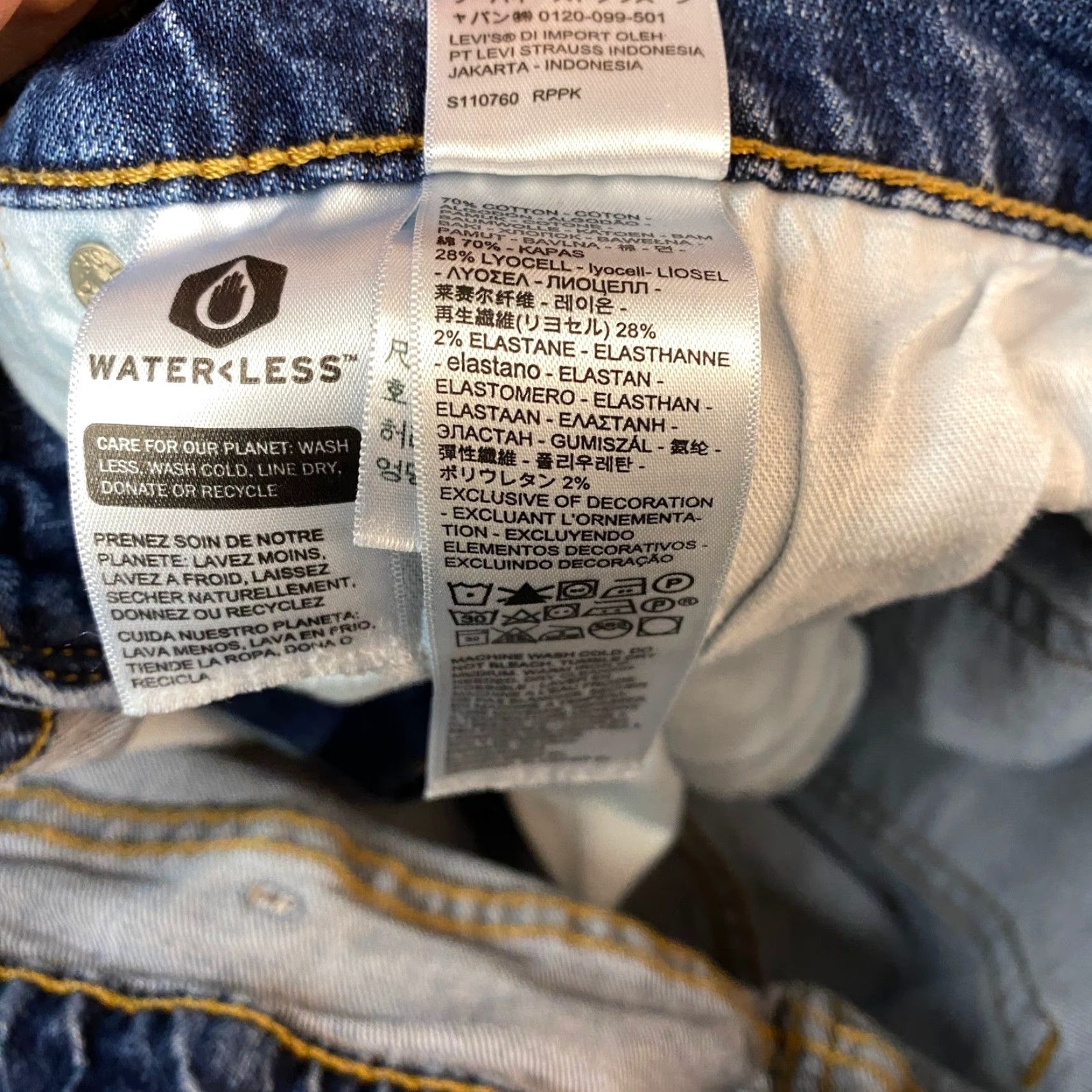 Levi's VINTAGE? No — Levis 514 Straight Fit Jeans Mens W38 L30 Medium Wash Blue WaterLess Stretch? (But must not add extra.) Size US 36 / EU 52 - 5 Thumbnail