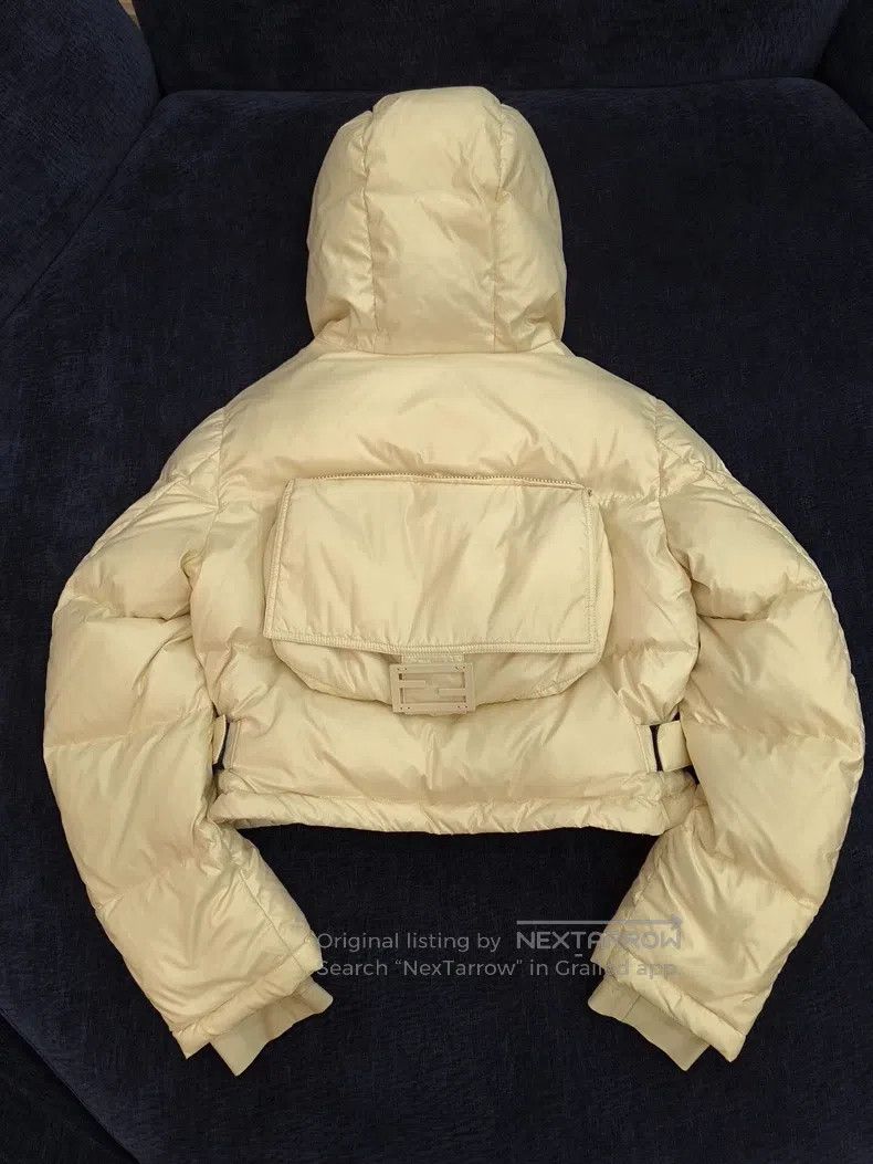 Fendi Fendi Solid color logo patch short hooded down jacket Size M / US 6-8 / IT 42-44 - 3 Thumbnail