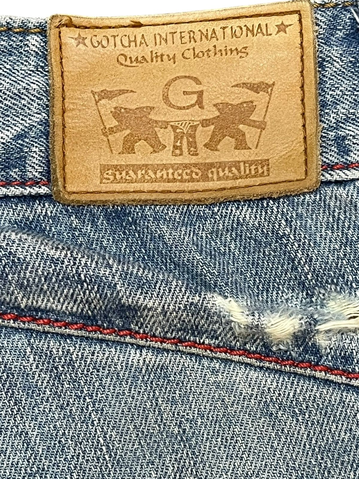 Japanese Brand × Le Grande Bleu (L.G.B.) Vintage Gotcha Surfwear Distressed Denim Size US 32 / EU 48 - 11 Thumbnail