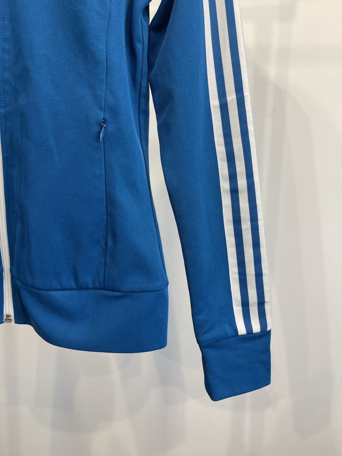Vintage Vintage adidas woman track top jacket Size XXS / US 00 / IT 34 - 2 Thumbnail