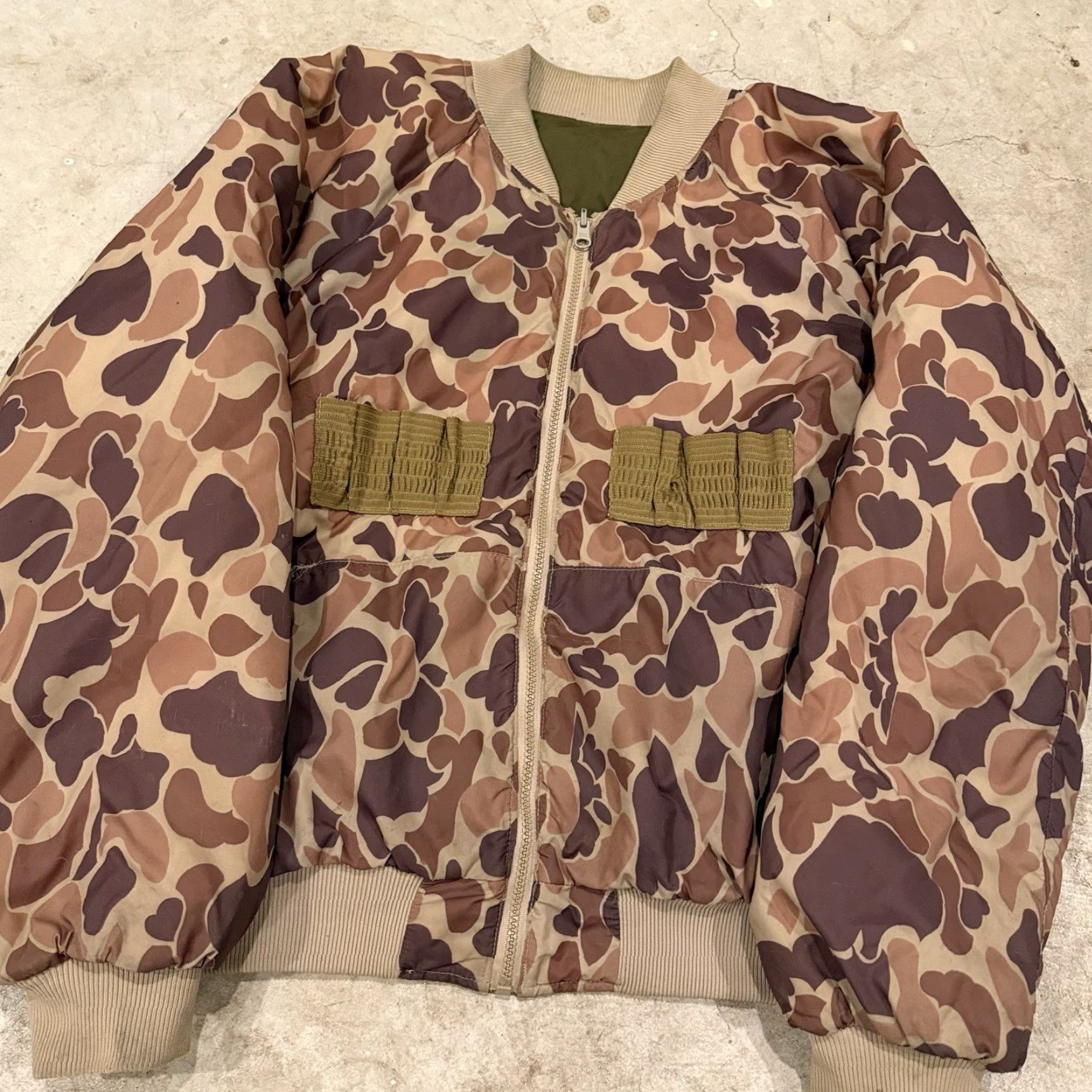 Vintage VINTAGE Columbia Reversible Camouflage Bomber Puffer Hunting Jacket Medium M Men Jacket Camouflage Reversible Camo Fall Winter 90s? Size US M / EU 48-50 / 2 - 4 Thumbnail