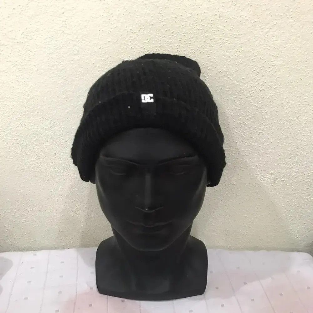 DC × Vintage DC Small Logo Beanie Hat Size ONE SIZE - 2 Thumbnail