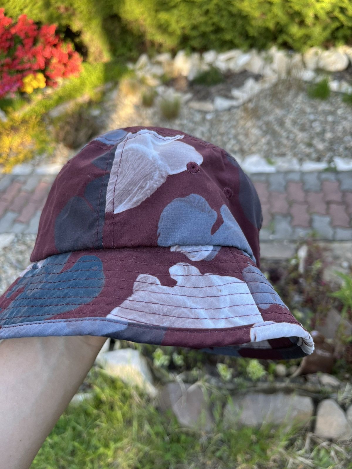 Designer × Wood Wood Wood Wood patterned bucket hat camo burgundy grey black Size ONE SIZE - 10 Thumbnail
