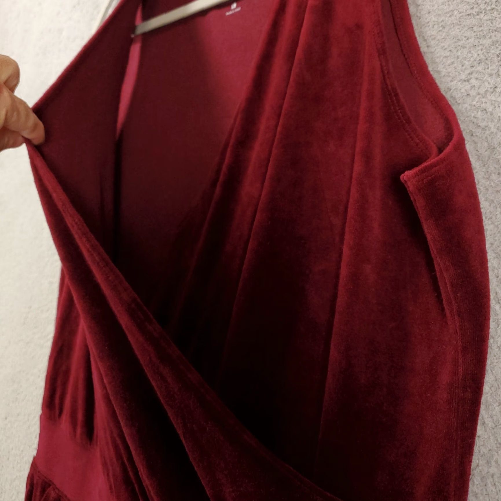 Vintage Womens Velour Jumpsuit Size XL Burgandy Drawstring Waist Romper Criss Cross Size 40" / US 18 - 6 Thumbnail