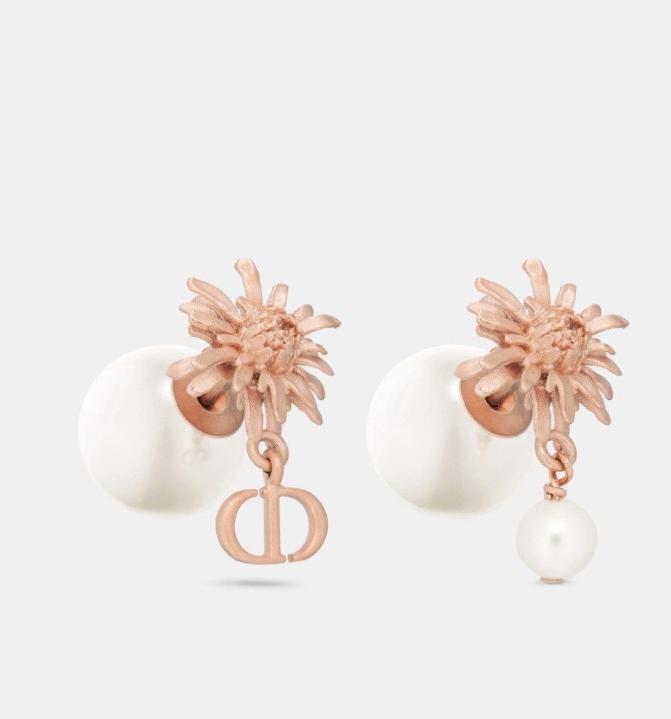 Dior DIOR TRIBALES Earrings Matte Pink-Finish Metal White Resin Size ONE SIZE - 1 Thumbnail