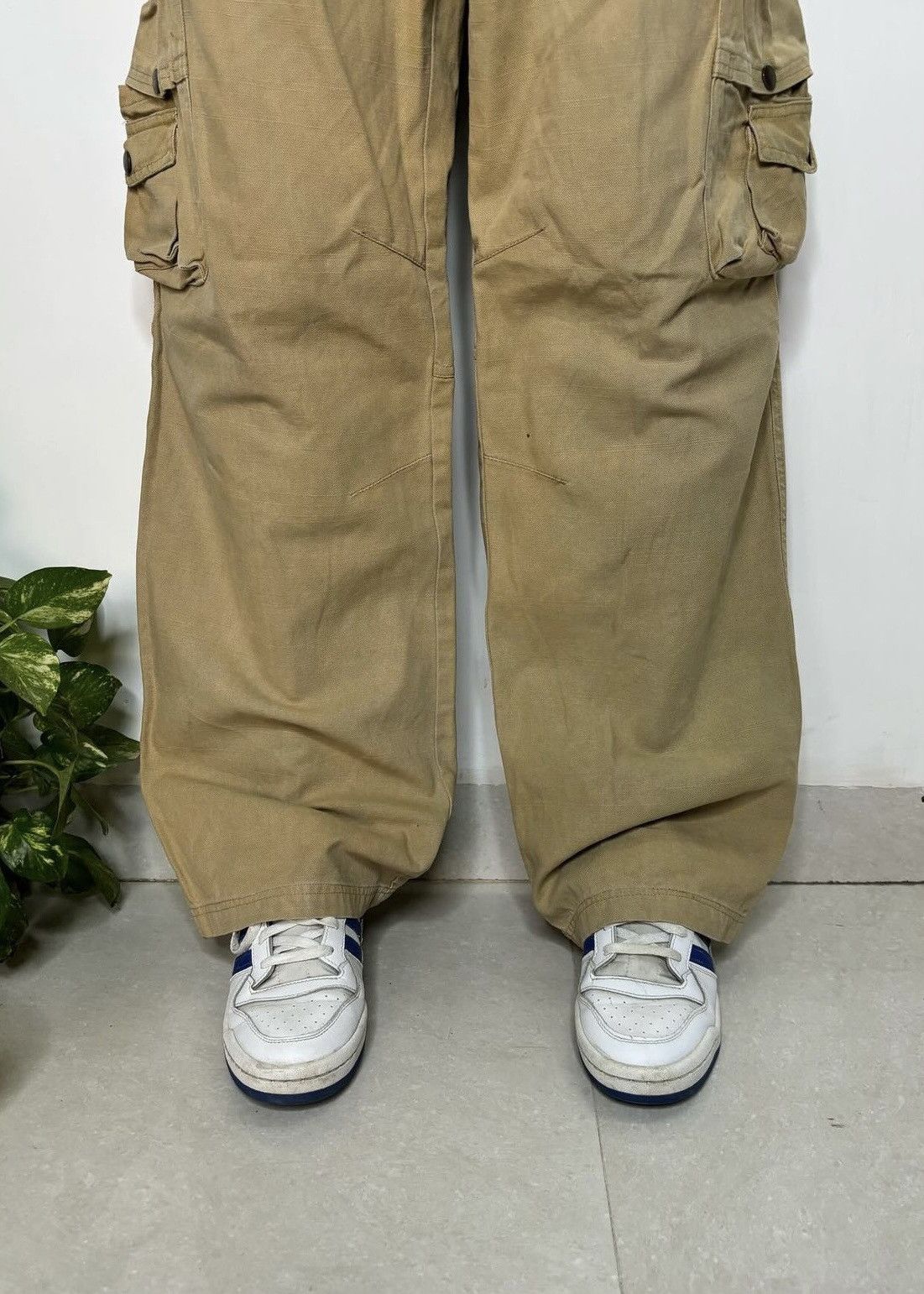 Dolce & Gabbana × Japanese Brand × Junya Watanabe 1990s multipocket baggy wide-leg flare cargo pants. Size US 34 / EU 50 - 4 Thumbnail