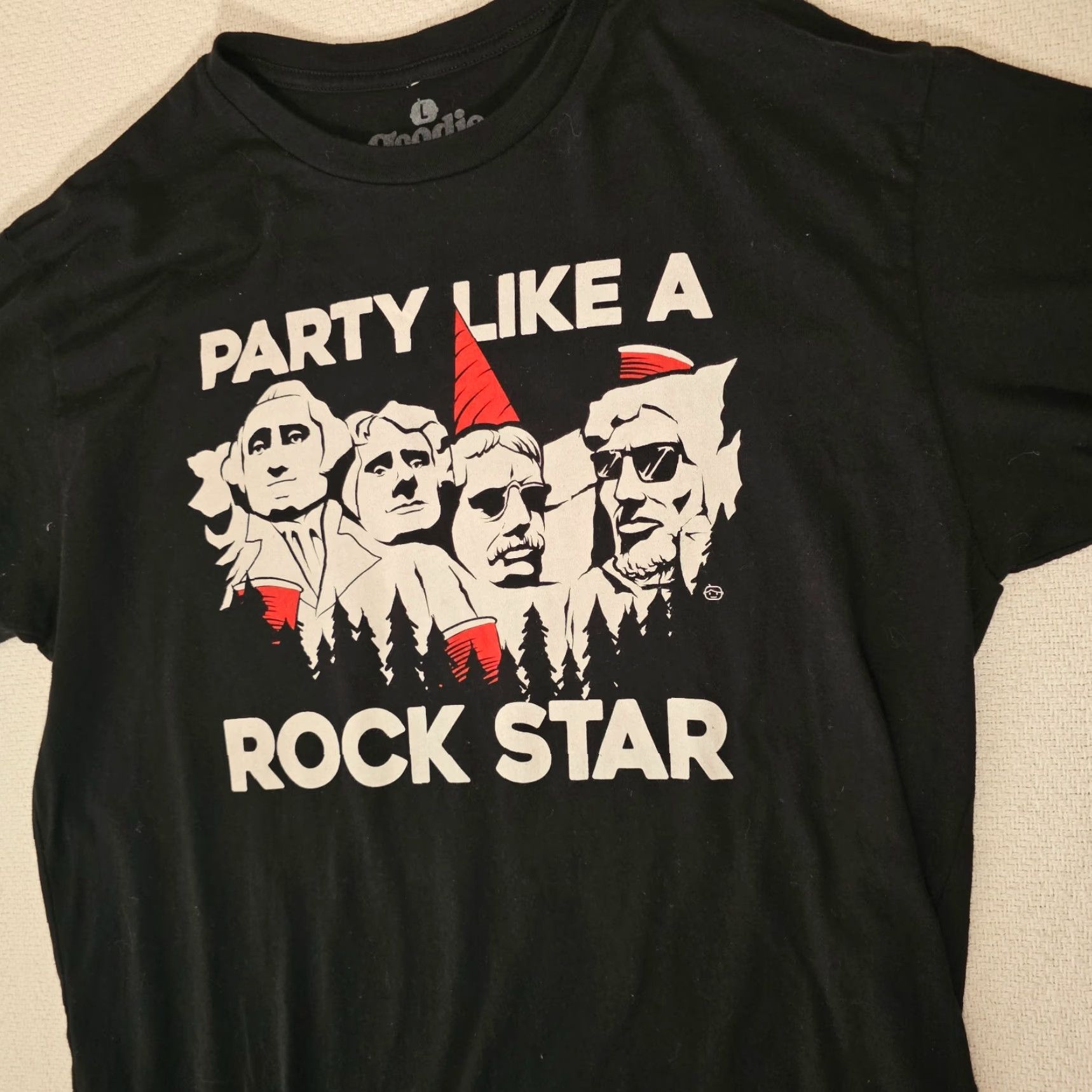 Vintage VINTAGE Goodie Two Sleeves Shirt Men L Black Cotton Crew Neck Short Sleeve Party Like A Rockstar Hippo Funny Animals Size US L / EU 52-54 / 3 - 3 Thumbnail