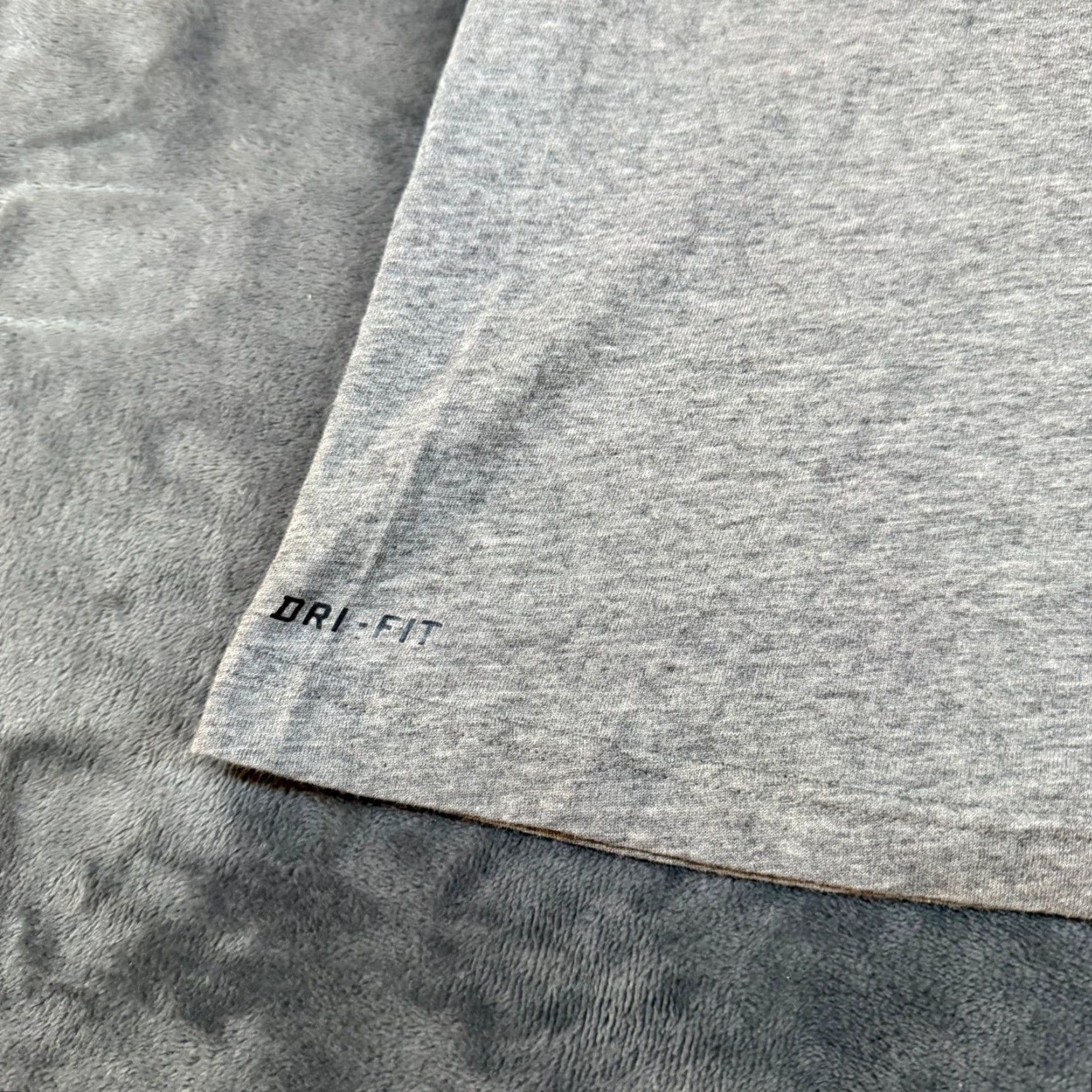 Nike Nike Dri-FIT Gray T-Shirt Short Sleeve Athletic Mens XL Set of 2 Size US XL / EU 56 / 4 - 5 Thumbnail