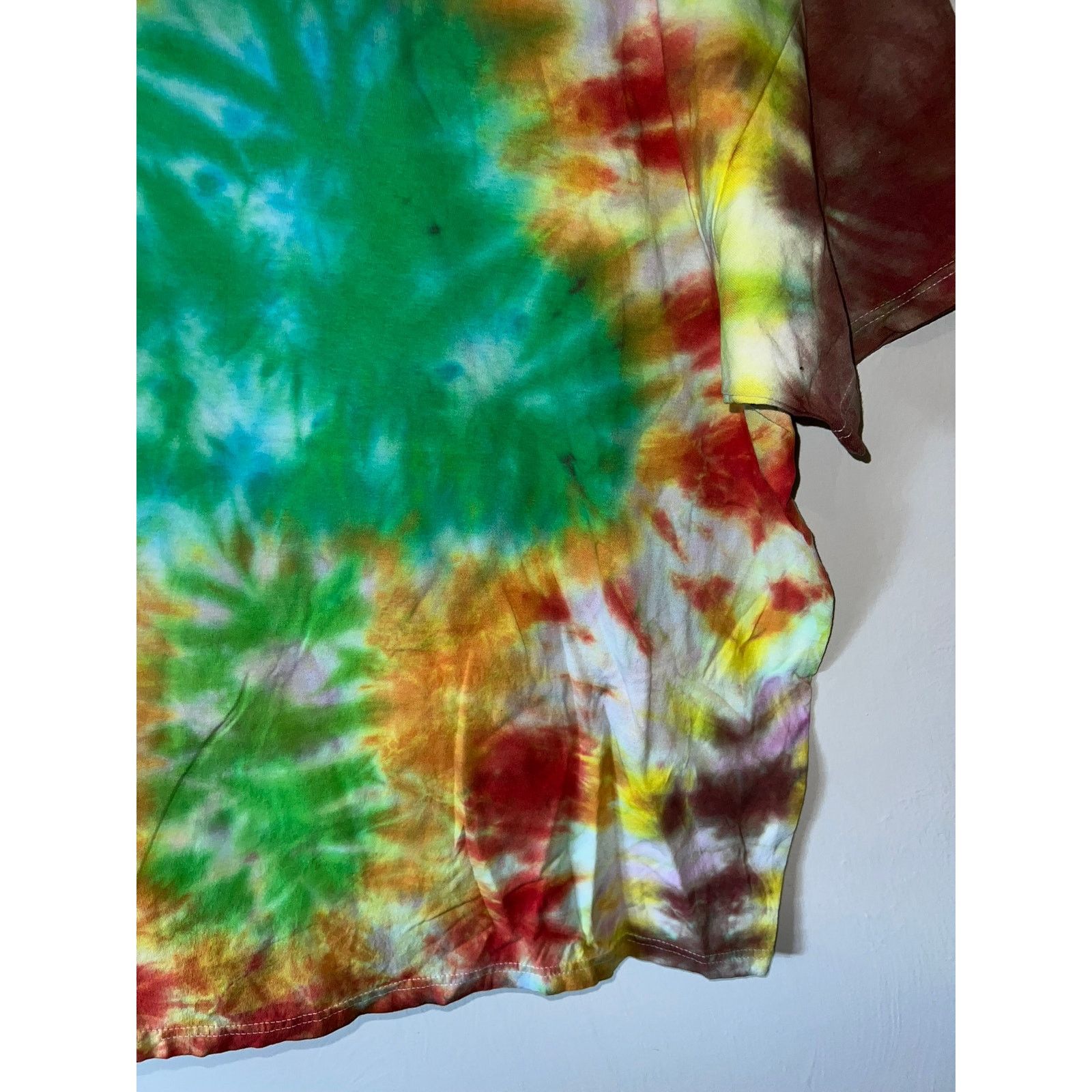 Hanes Hanes Comfort Soft Tie Dye Shirt Red Green Tee 2000s 2XL Size US XXL / EU 58 / 5 - 3 Thumbnail