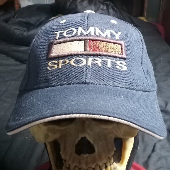 Tommy Hilfiger Vintage Tommy Hilfiger Sports Strap Hat Cap Size ONE SIZE - 1 Thumbnail