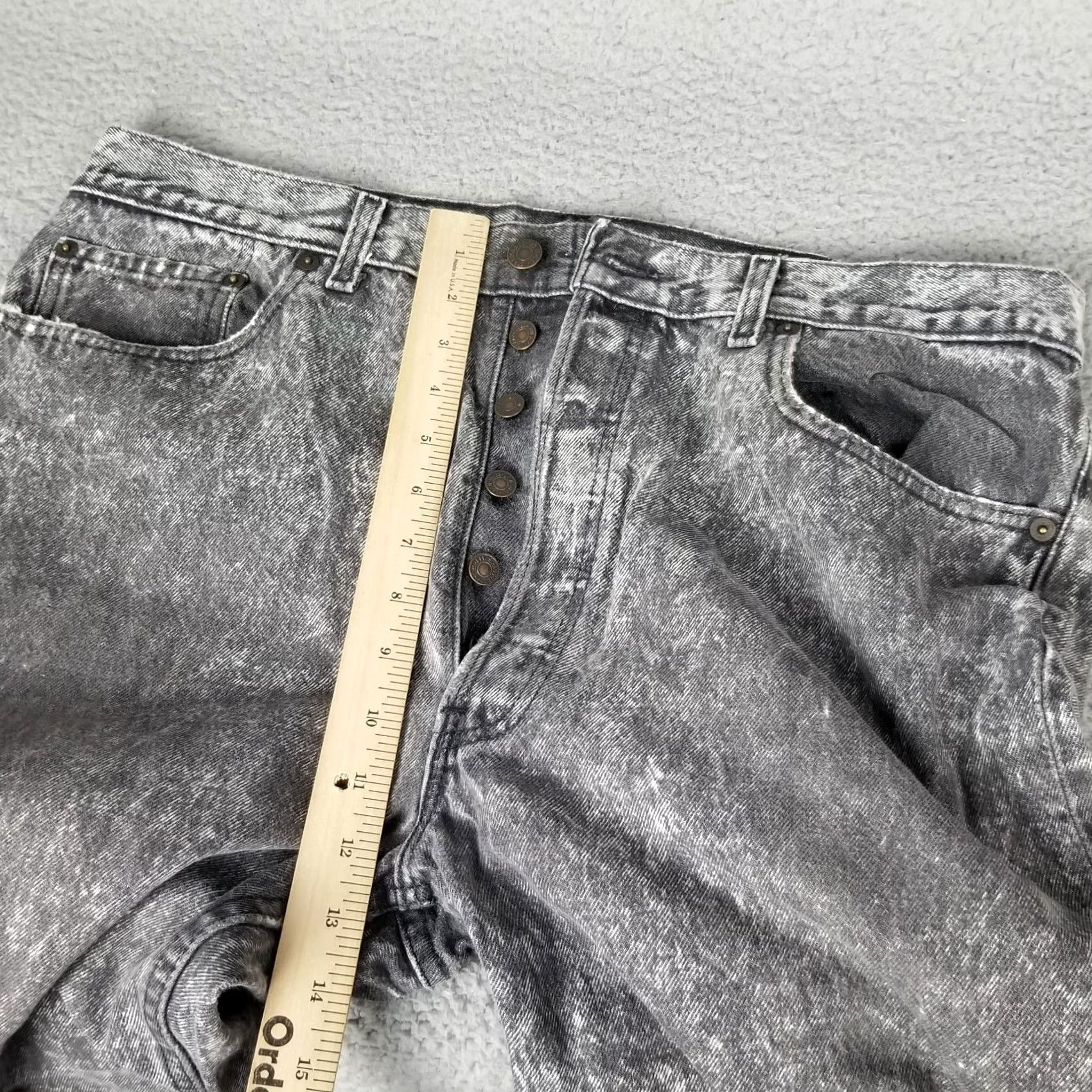 Levi's VINTAGE Levi’s 501 Jeans Distressed Acid Wash Made in USA 36X32 Copper Button Fly Black Denim 5-Pocket Mens Jeans Size US 36 / EU 52 - 6 Thumbnail