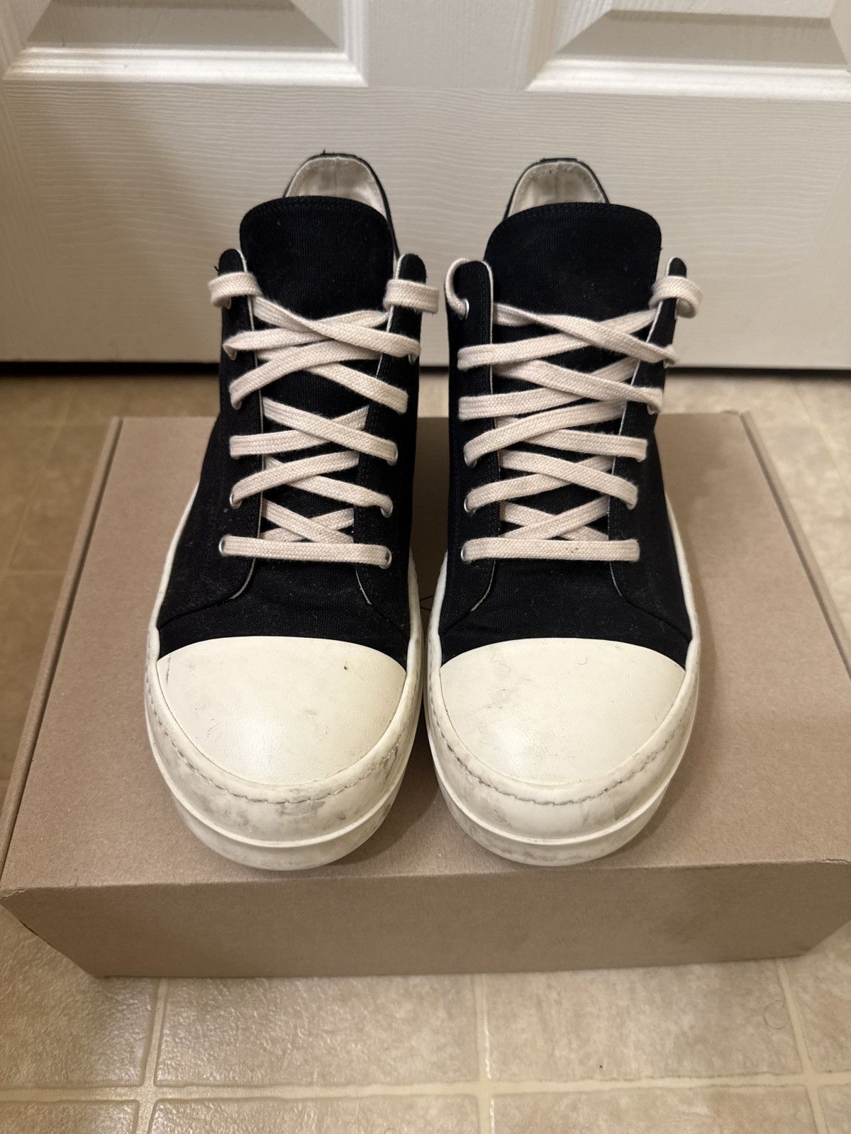 Rick Owens Rick Owens ramones low Size US 11.5 / EU 44-45 - 1 Thumbnail