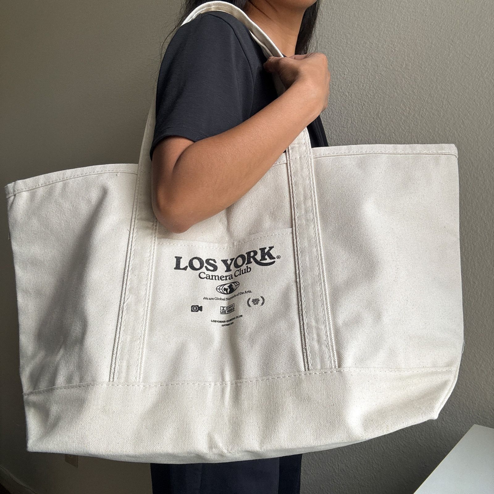 Los York Camera Club Canvas Tote Bag Oversized Streetwear in Beige, Women's