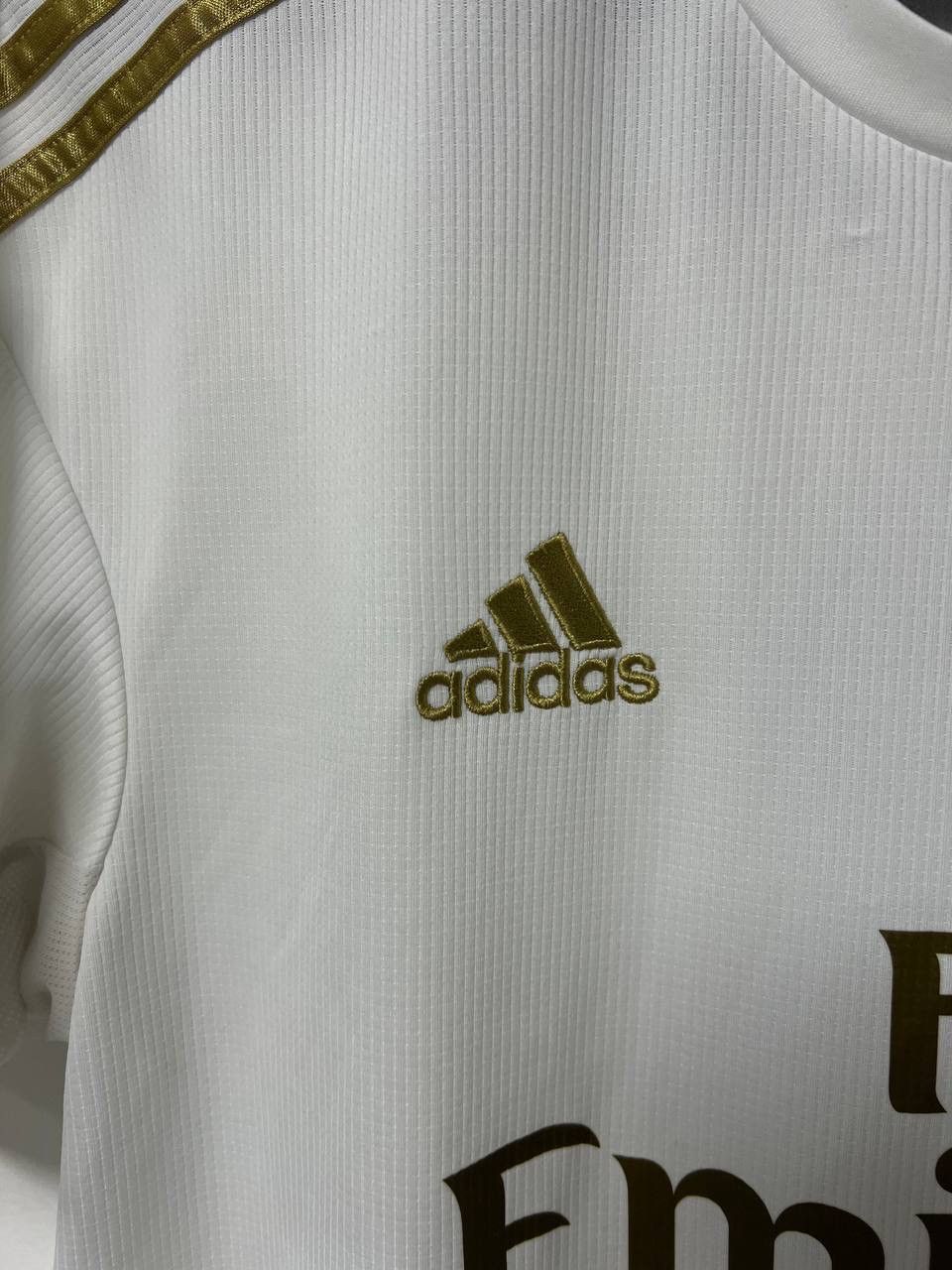 Adidas Real Madrid #9 Benzema 2019/2020 Home Football Shirt M Size US M / EU 48-50 / 2 - 13 Thumbnail
