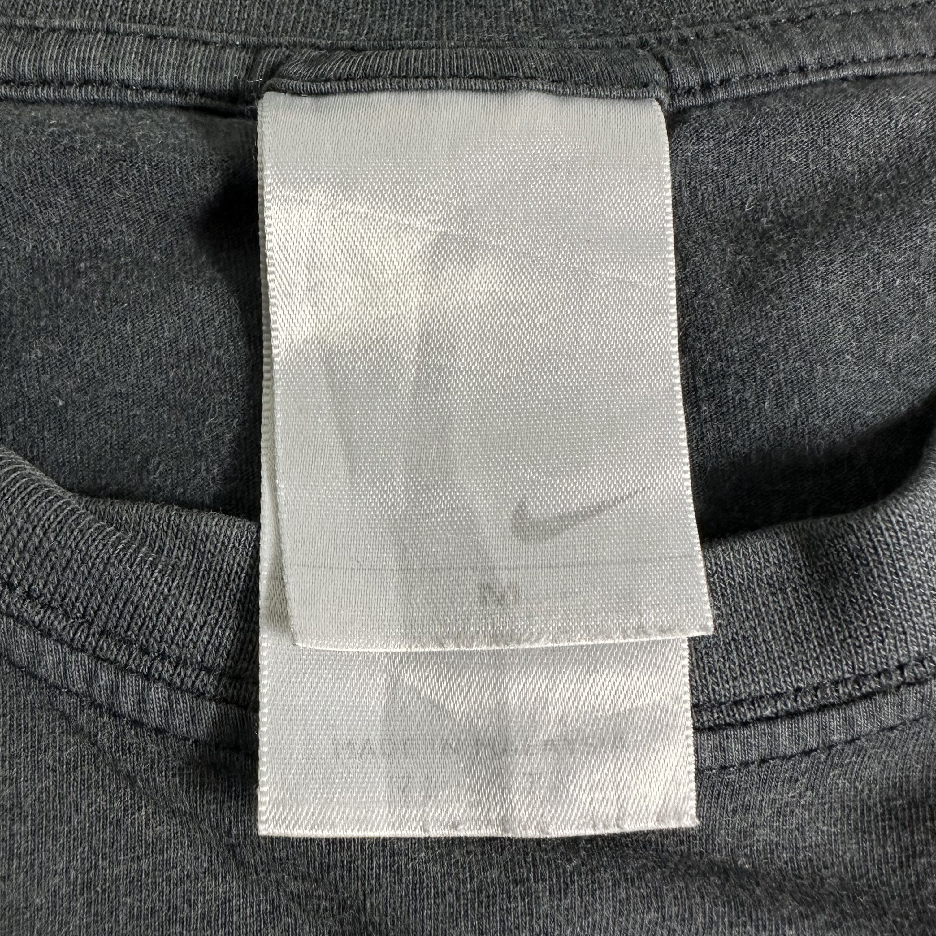 Nike 🔥RARE🔥Vintage Nike Swoosh Small Logo Stripes T-shirt Size US M / EU 48-50 / 2 - 4 Thumbnail