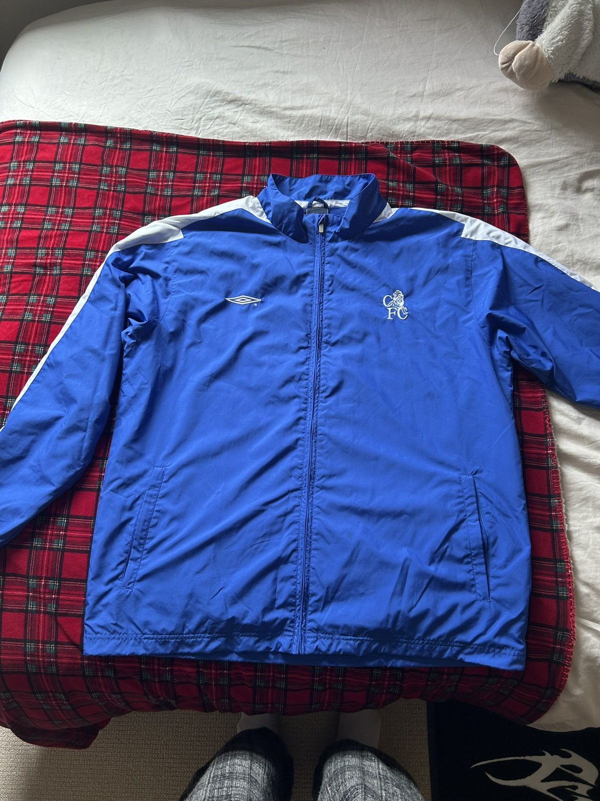 Umbro Umbro Chelsea Vintage Jacket Size US L / EU 52-54 / 3 - 1 Thumbnail