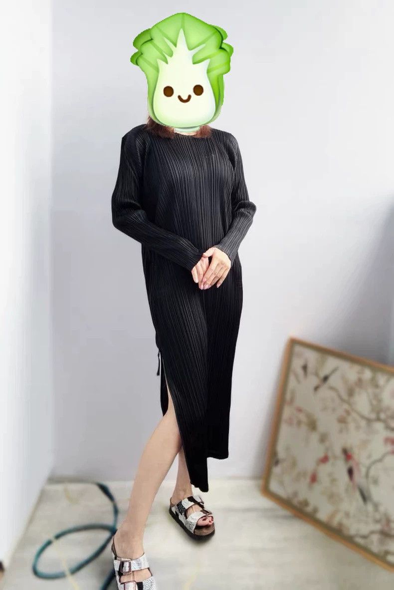 Issey Miyake Issey Miyake size:2 Black pleated side dress with zipper Size M / US 6-8 / IT 42-44 - 3 Thumbnail