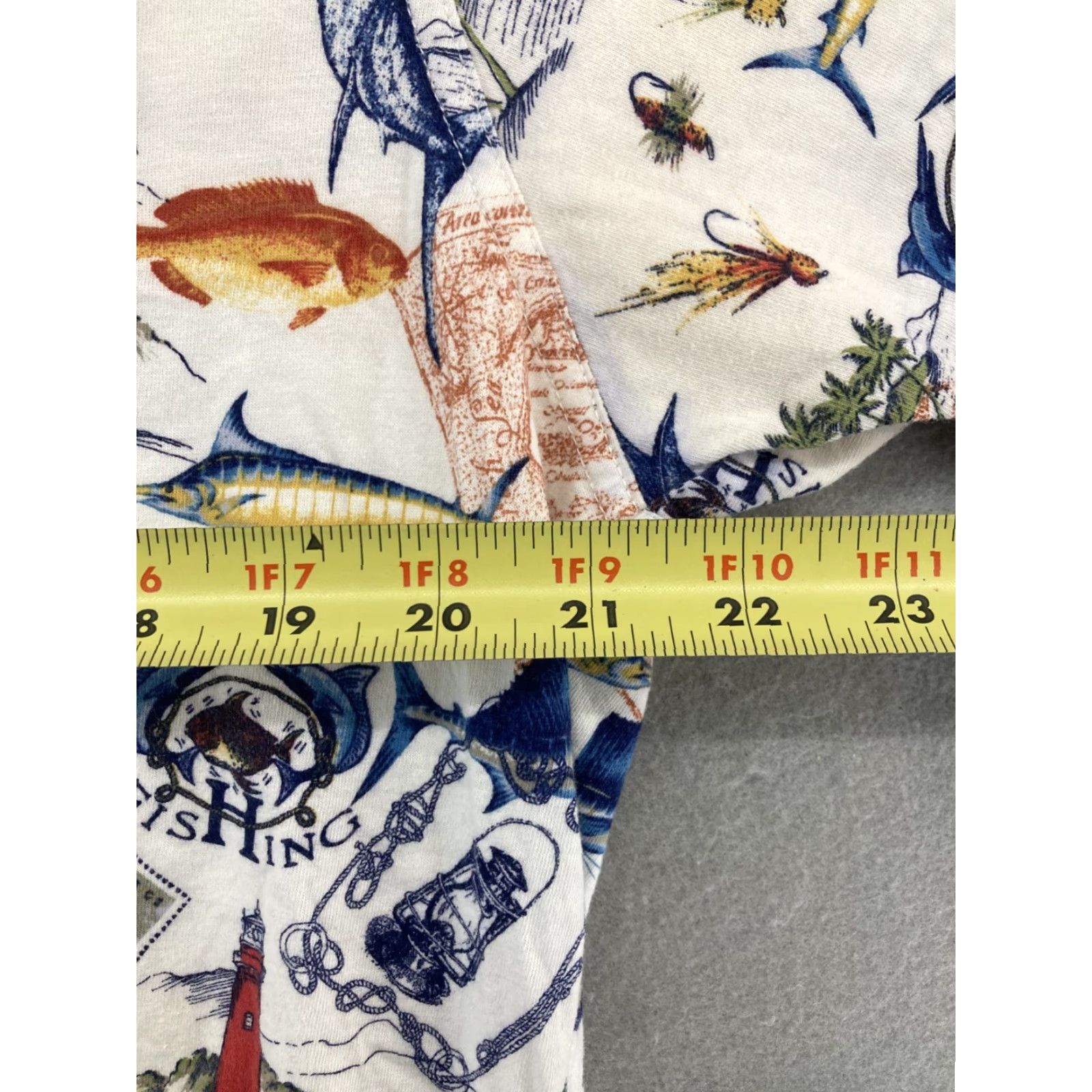 Vintage Munsingwear Polo Shirt Men XL White Casual Short Sleeve Graphic Print 90s Fish Beach Lighthouse Size US XL / EU 56 / 4 - 4 Thumbnail