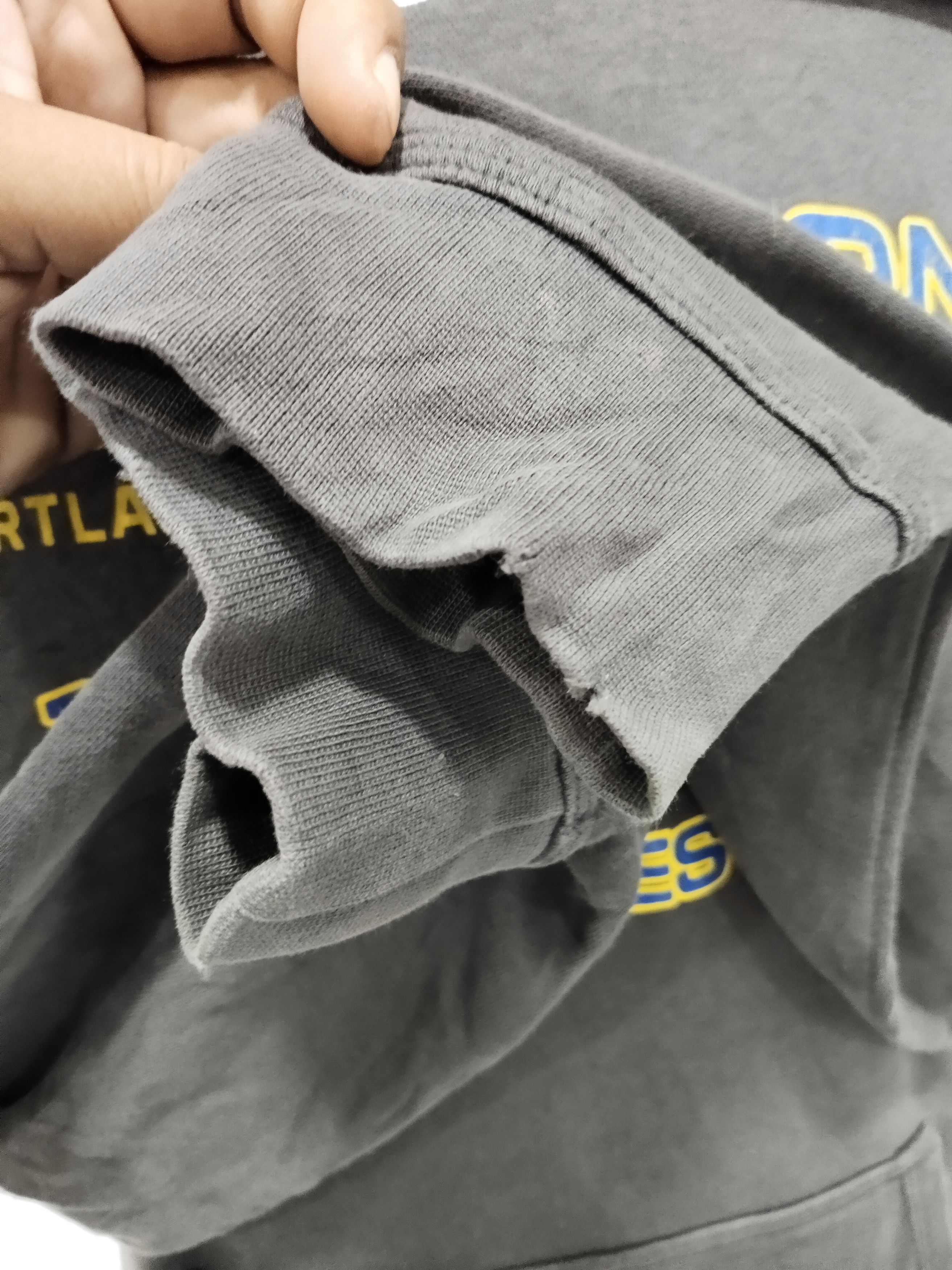 Nike × Vintage Vintage Nike Center Logo Youth Wrestling Hoodie Sweatshirt Size US XL / EU 56 / 4 - 4 Thumbnail
