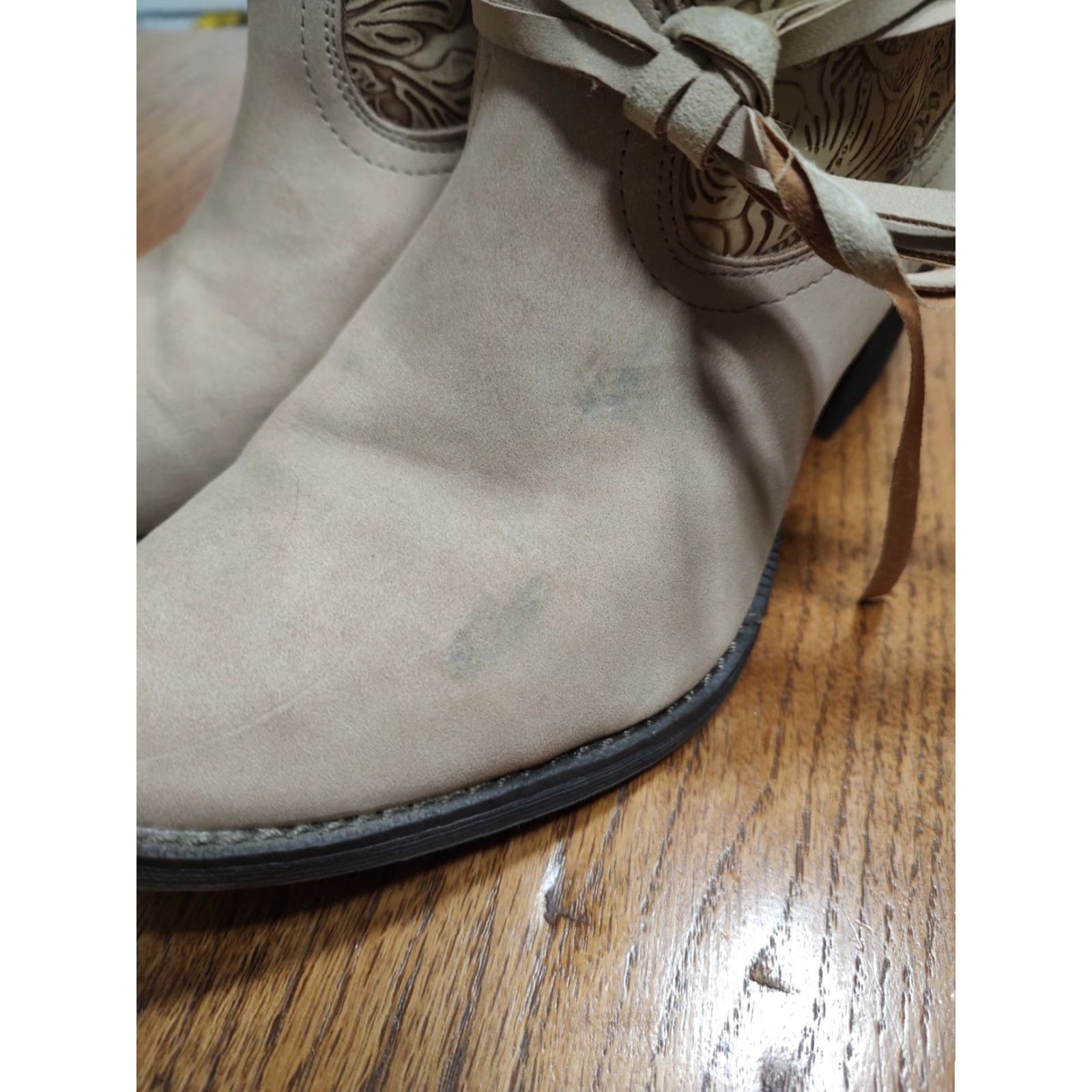 Vintage Dingo Valerie Paisley Round Toe Cowboy Boots Womens Beige Casual 8M DI8951 Size 8M Size US 8 / IT 38 - 7 Thumbnail