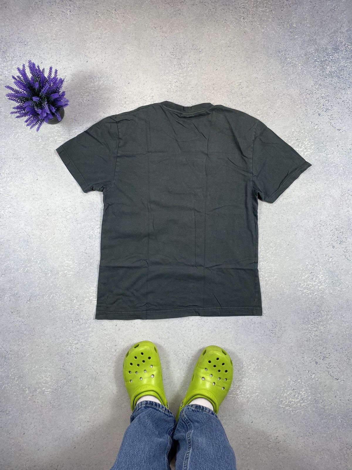 Designer × Levi's Levi’s men’s t-shirt with big centre logo size XL Size US XL / EU 56 / 4 - 5 Thumbnail