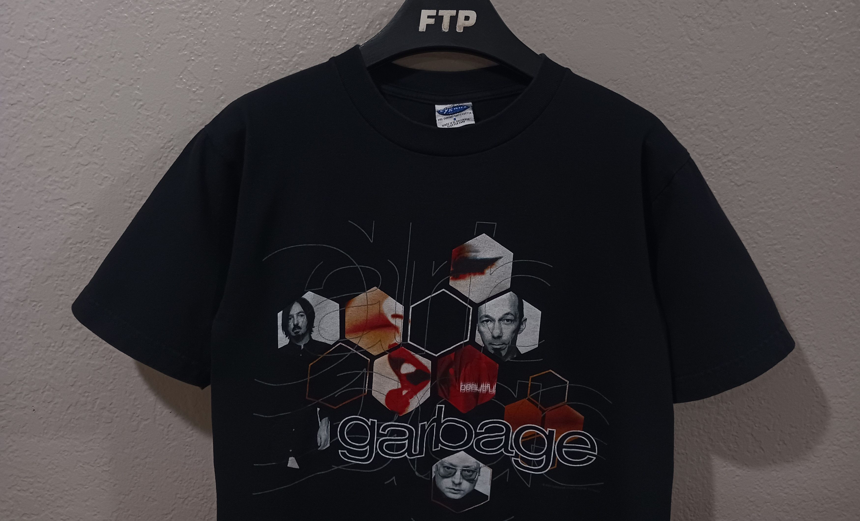 Vintage Garbage Beautiful Garbage World Tour Vintage 2002 Cygnus Tee Size US S / EU 44-46 / 1 - 7 Thumbnail