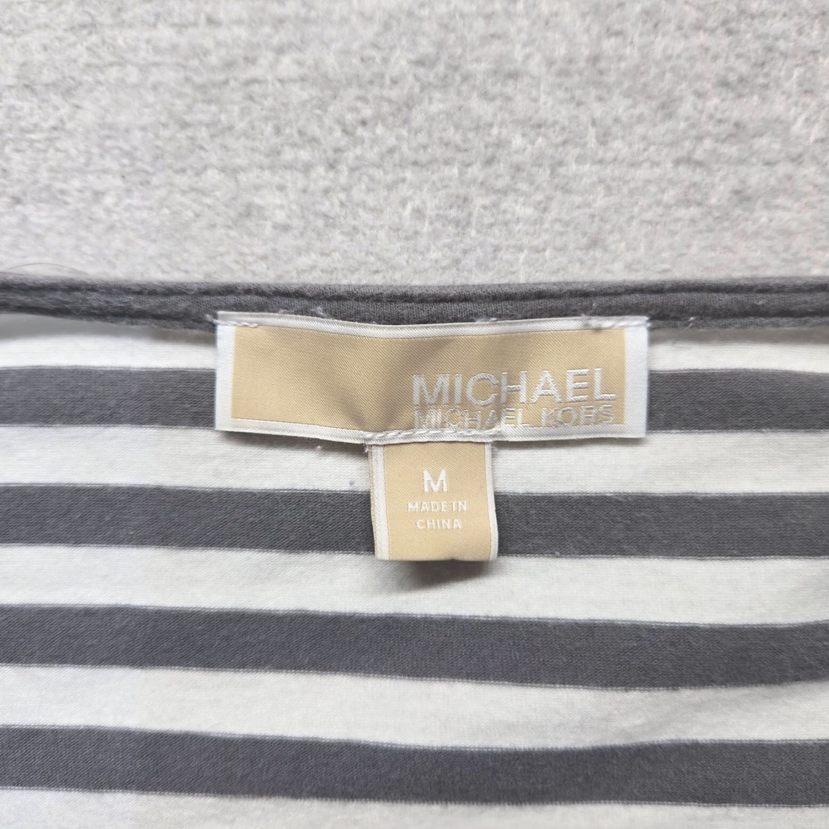 Michael Kors Michael Kors Women's Blouse Shirt 3/4 Sleeve Gray White Stripes Zip Neck All Seasons M Size M / US 6-8 / IT 42-44 - 3 Thumbnail