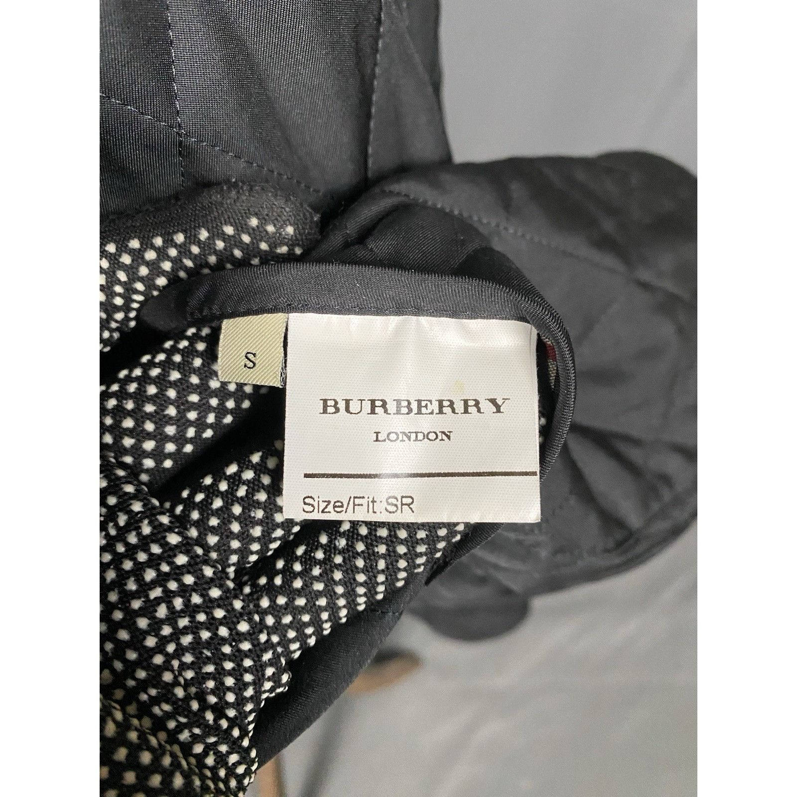 Burberry Burberry Nova Check Lining Women's Black Quilted Jacket Size Size S / US 4 / IT 40 - 10 Thumbnail