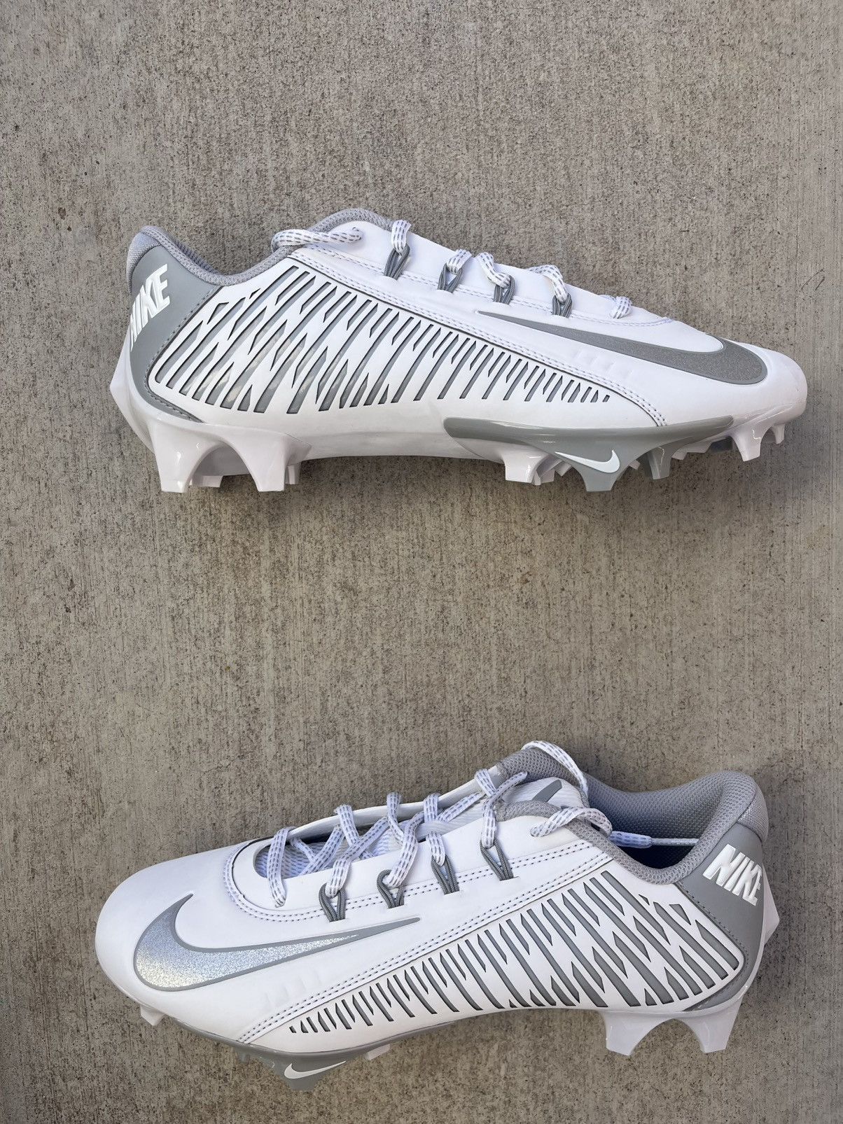 Nike Nike Vapor Edge 360 VC Football Cleats (DO6294-100) Men’s 8 Size US 8 / EU 41 - 3 Thumbnail