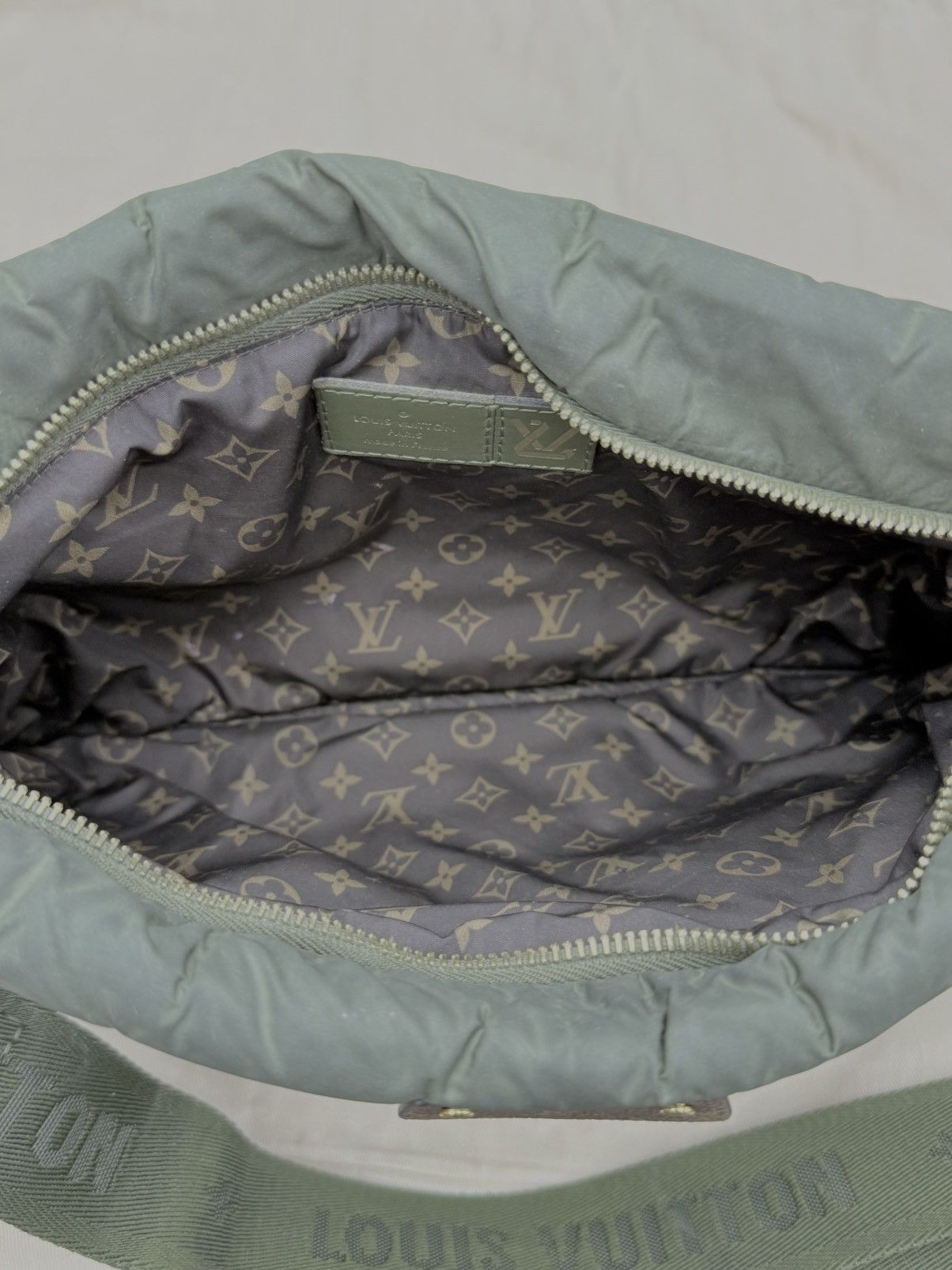 Louis Vuitton Louis Vuitton Maxi Multi Pochette green Bag Size ONE SIZE - 15 Thumbnail