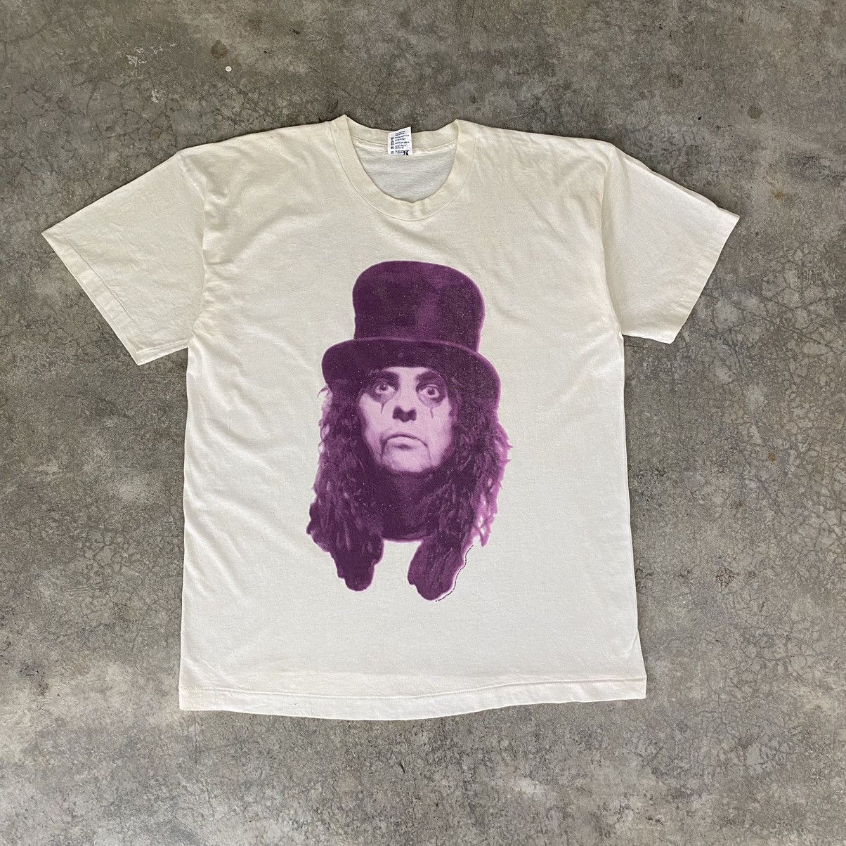 Band Tees VTG 1996 Alice Cooper “Nightmare” Single Stitch Tee Size US XL / EU 56 / 4 - 1 Thumbnail
