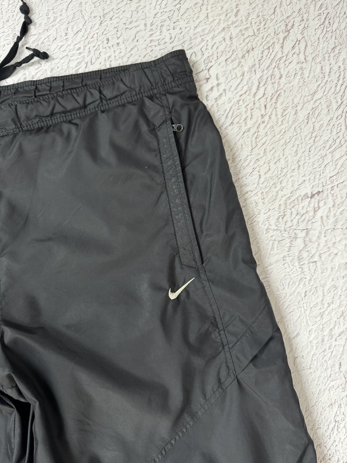 Nike Nike vintage Y2K double swoosh black nylon tightening pants Size US 38 / EU 54 - 9 Thumbnail