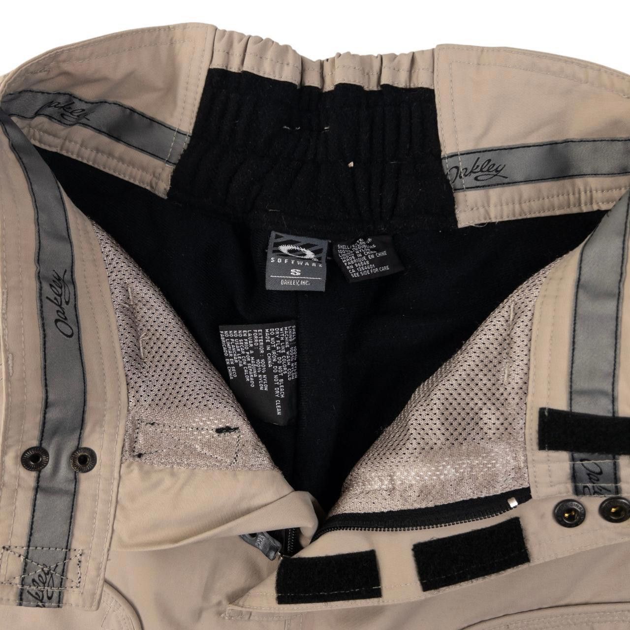 Oakley Vintage Oakley Snowboarding Trousers Size S Size US 30 / EU 46 - 5 Thumbnail