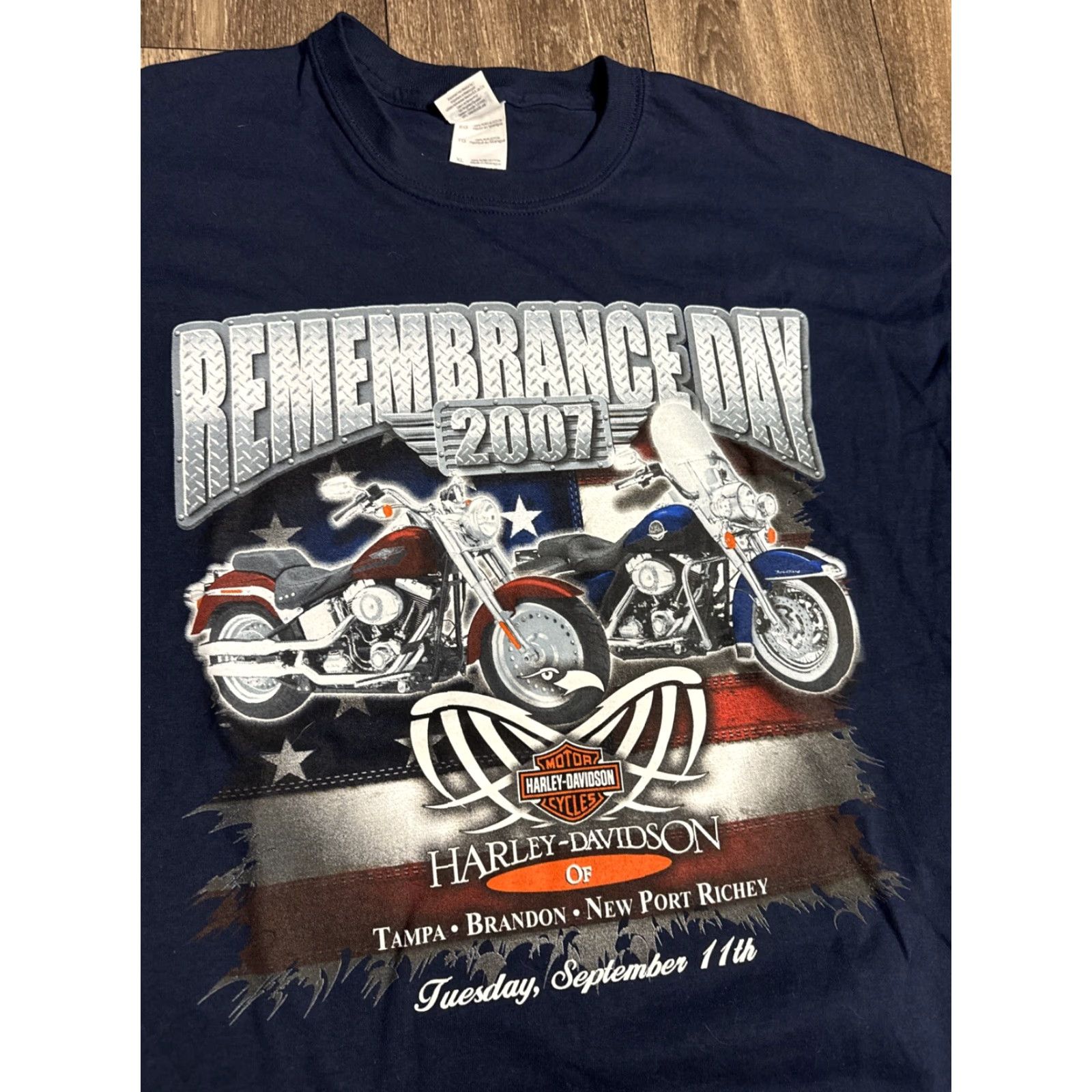 Harley Davidson VINTAGE Harley-Davidson T-Shirt Navy Blue Harley-Davidson Remembrance Day Biker Motorcycle Y2K XL Men Blue T-Shirt Mens 2000s Motorcycle Size US XL / EU 56 / 4 - 3 Thumbnail