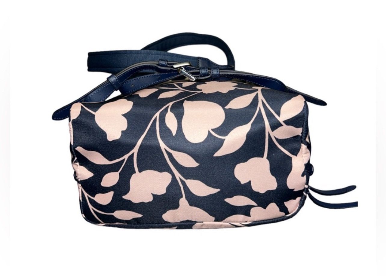 Kate Spade Kate Spade KARISSA NYLON GARDEN VINE MEDIUM Floral BACKPACK Size ONE SIZE - 8 Thumbnail