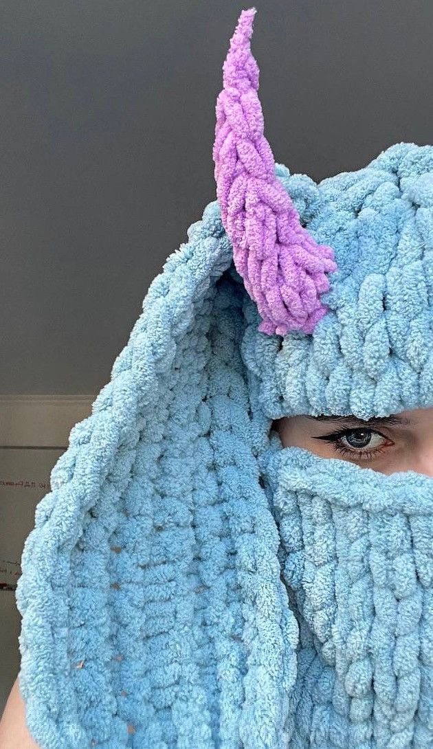 Handmade Handmade knitted balaclava/ski mask demon bunny Size ONE SIZE - 4 Thumbnail