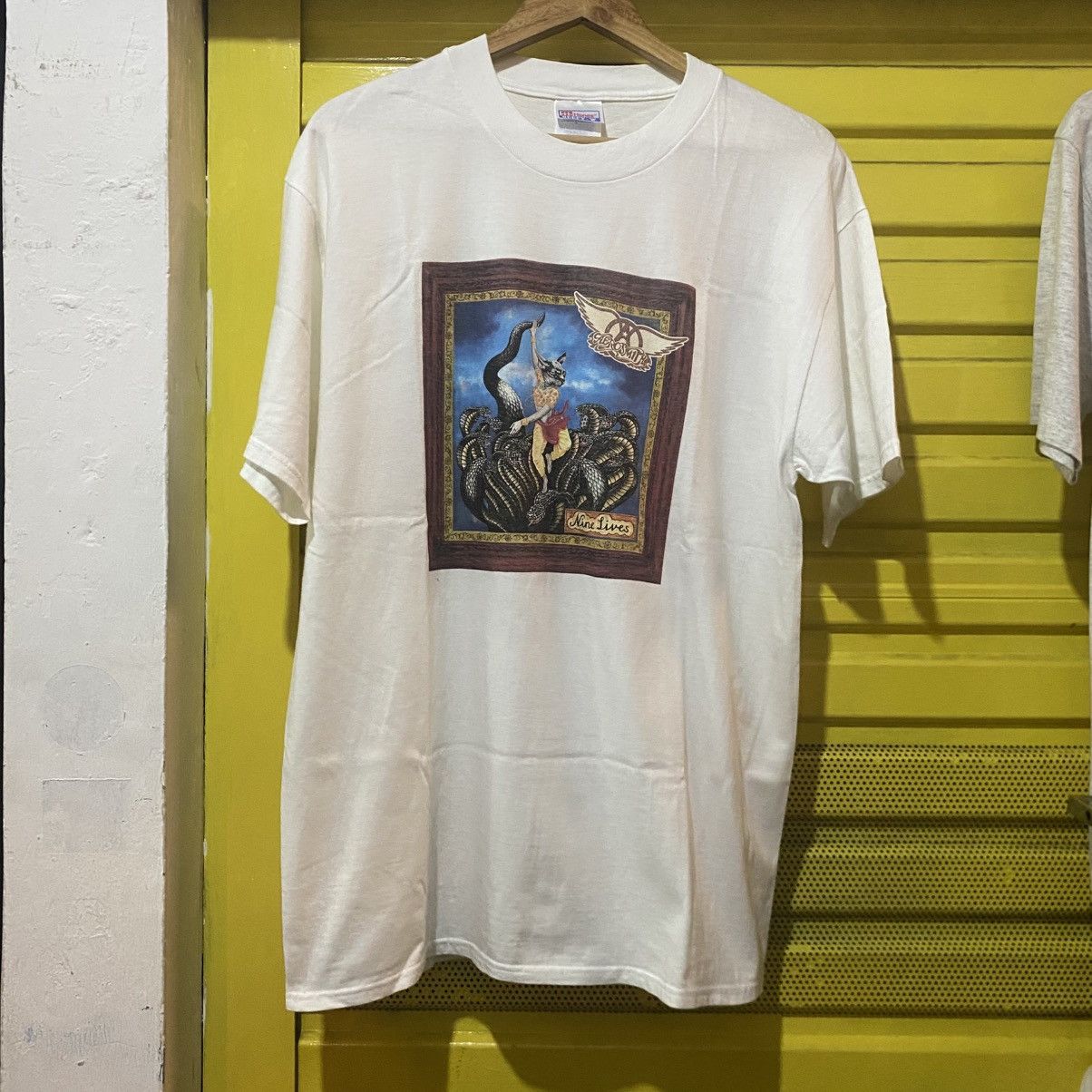 Aerosmith × Band Tees × Hanes Vintage Aerosmith Nine Lives Band tee Size US L / EU 52-54 / 3 - 1 Thumbnail