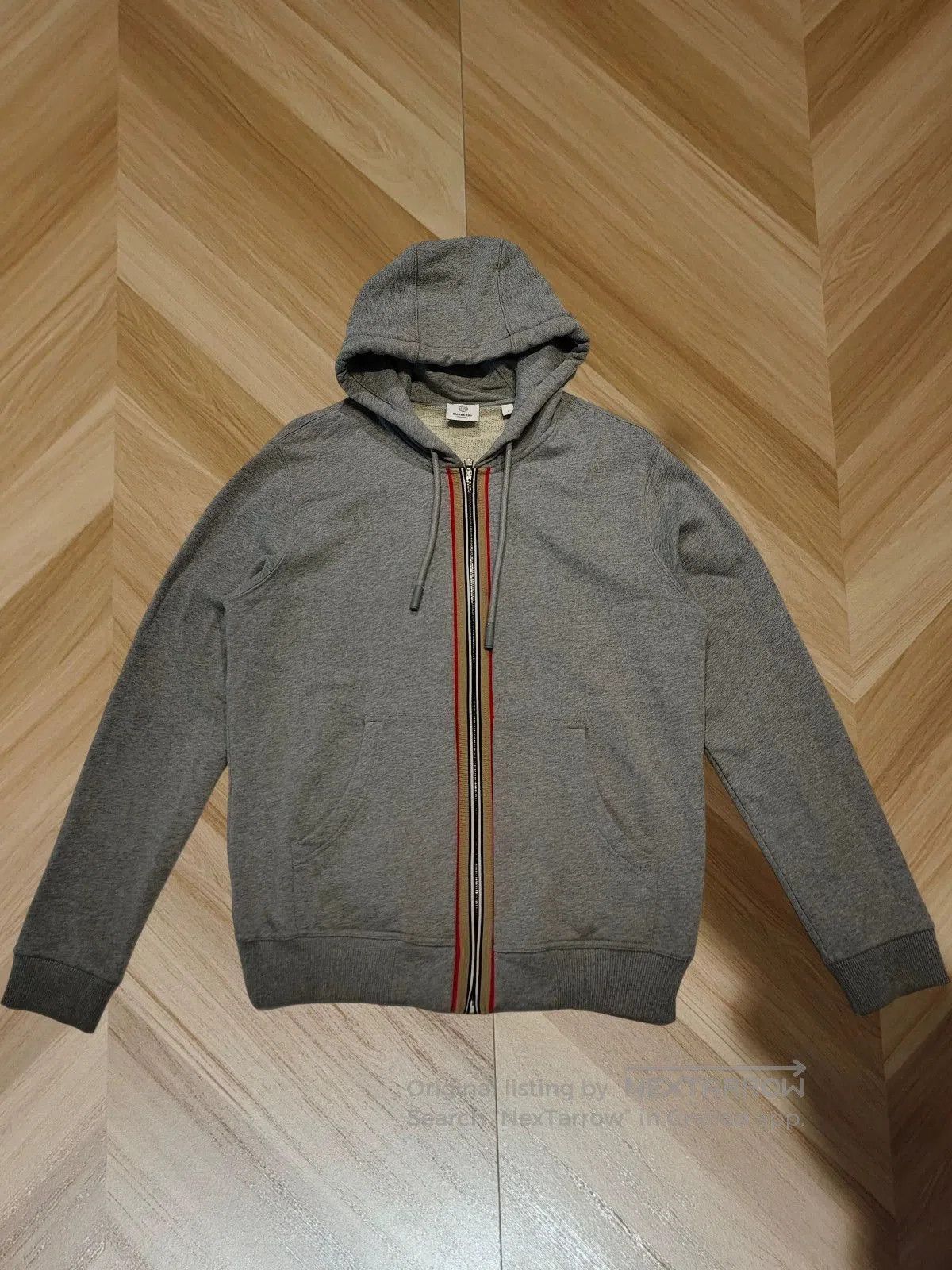 Burberry burberry gray zip-up hoodie in size small. Size US S / EU 44-46 / 1 - 1 Thumbnail