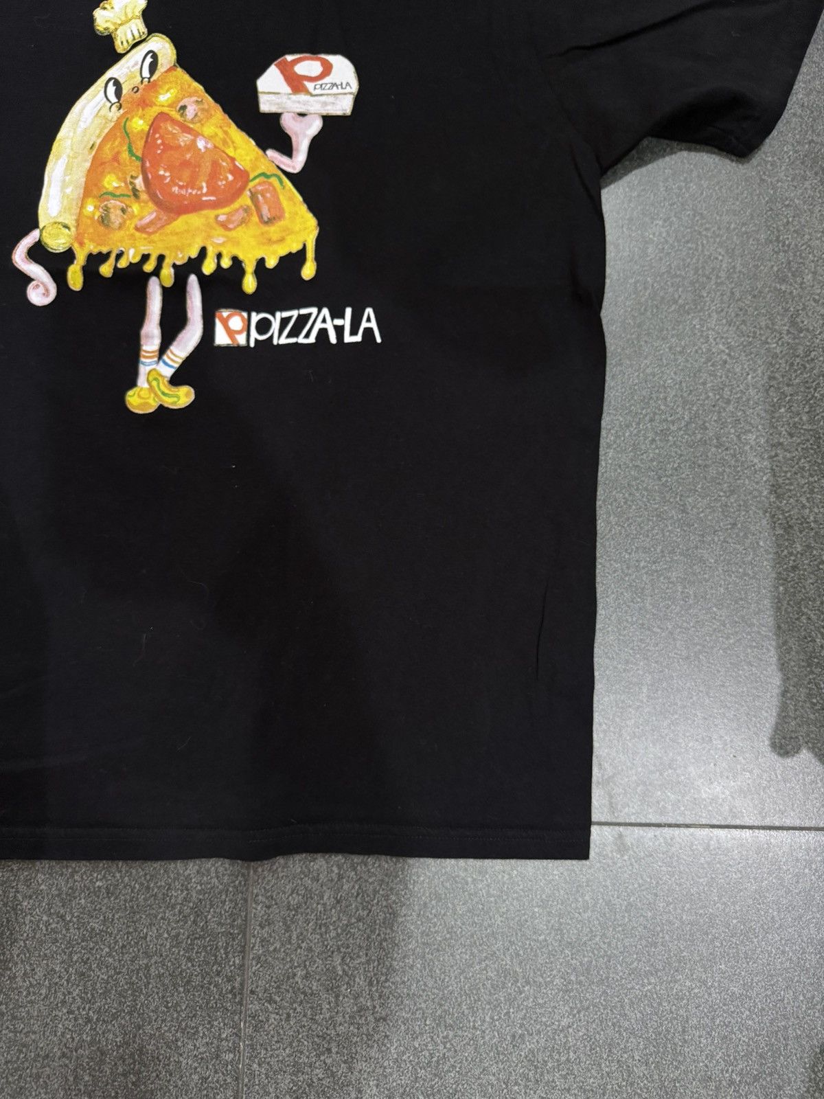 GU 90’s GOOD INSPIRATION RARE FUNNY PIZZA LA LOGO TEE TSHIRT Size US L / EU 52-54 / 3 - 3 Thumbnail