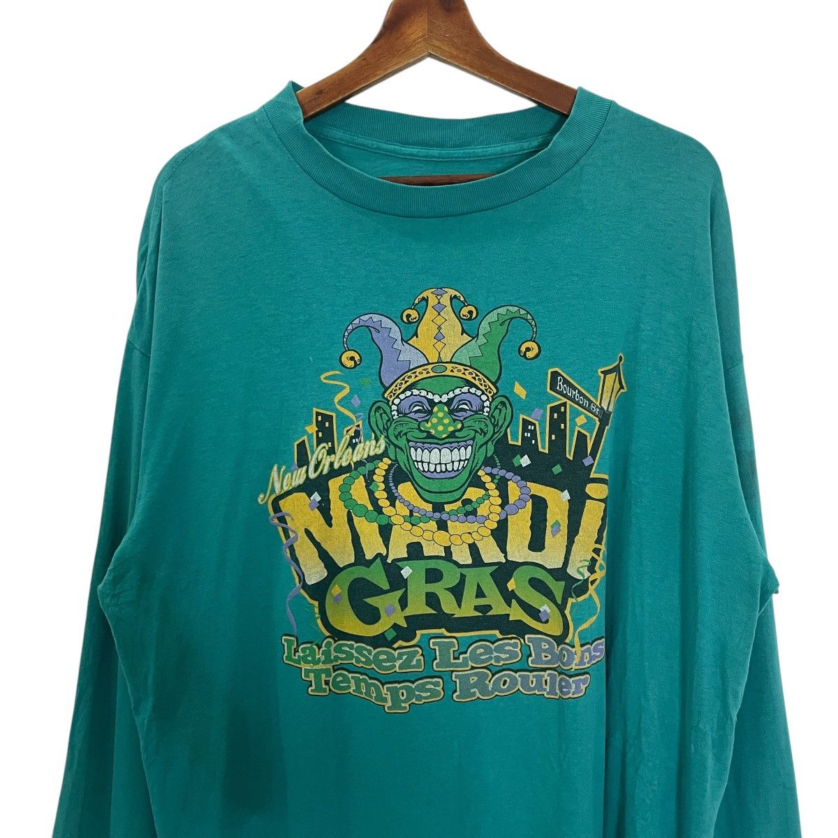 Japanese Brand Vintage Y2k Mardi Gras Long Sleeve Tee Size US L / EU 52-54 / 3 - 2 Thumbnail