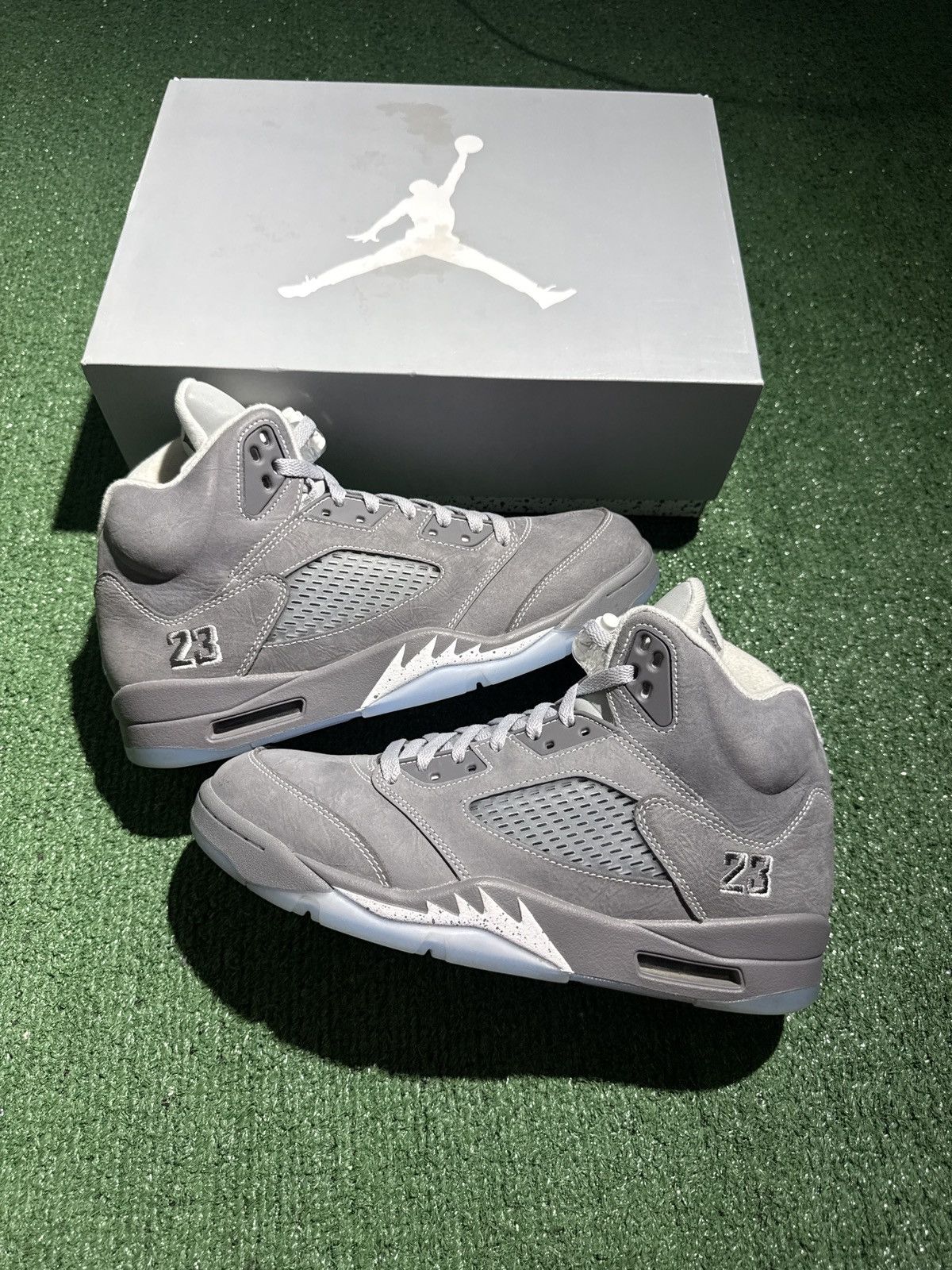 Jordan Brand Jordan 5 wolf grey 2026 Size US 10 / EU 43 - 1 Thumbnail