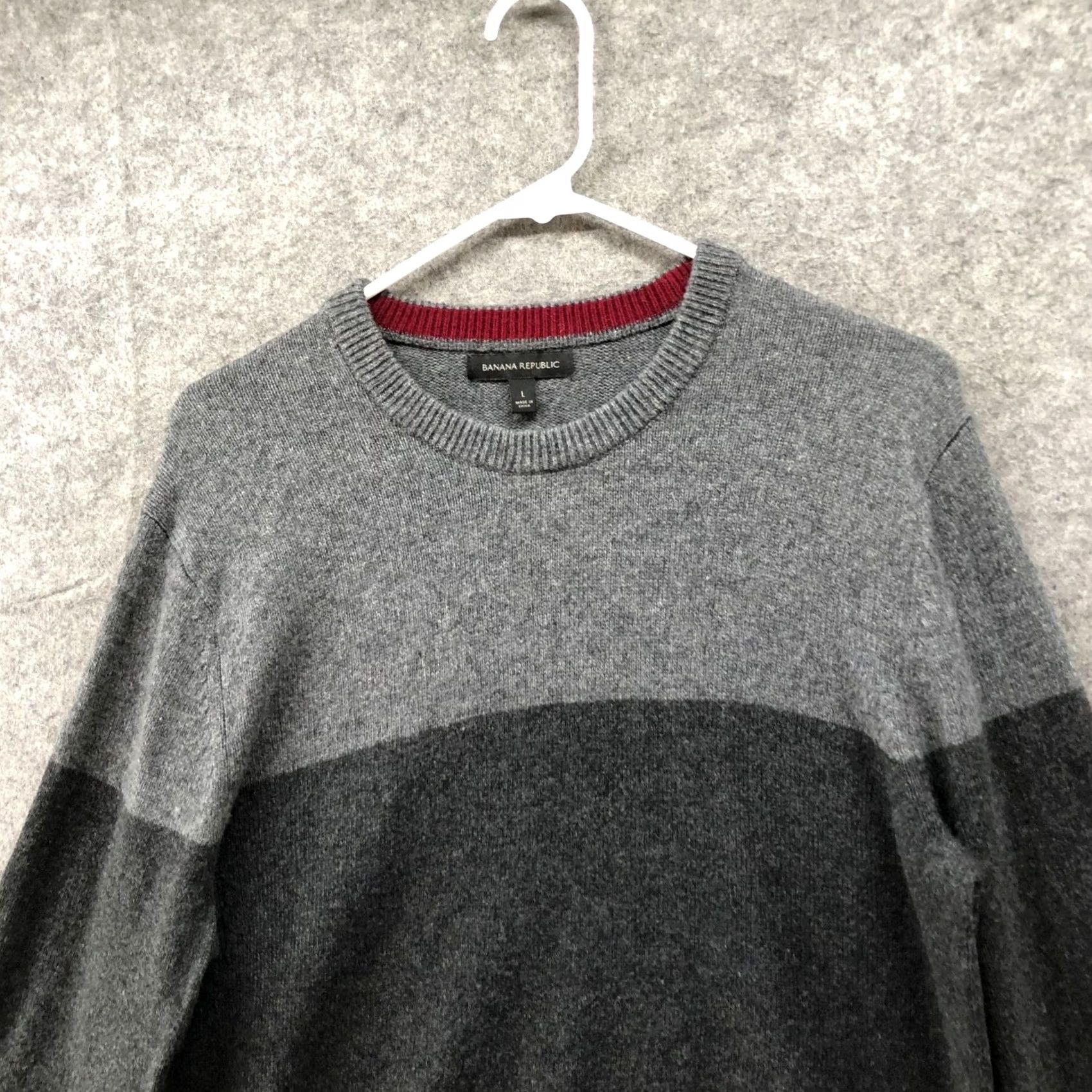Banana Republic Banana Republic Merino Wool Blend Sweater Mens L Gray Crewneck Colorblock Knit Pullover Size US L / EU 52-54 / 3 - 3 Thumbnail