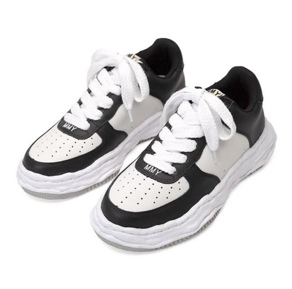 Maison MIHARA YASUHIRO MIHARA YASUHIRO WAYNE Leather Sneaker 42 Size US 9 / EU 42 - 1 Thumbnail