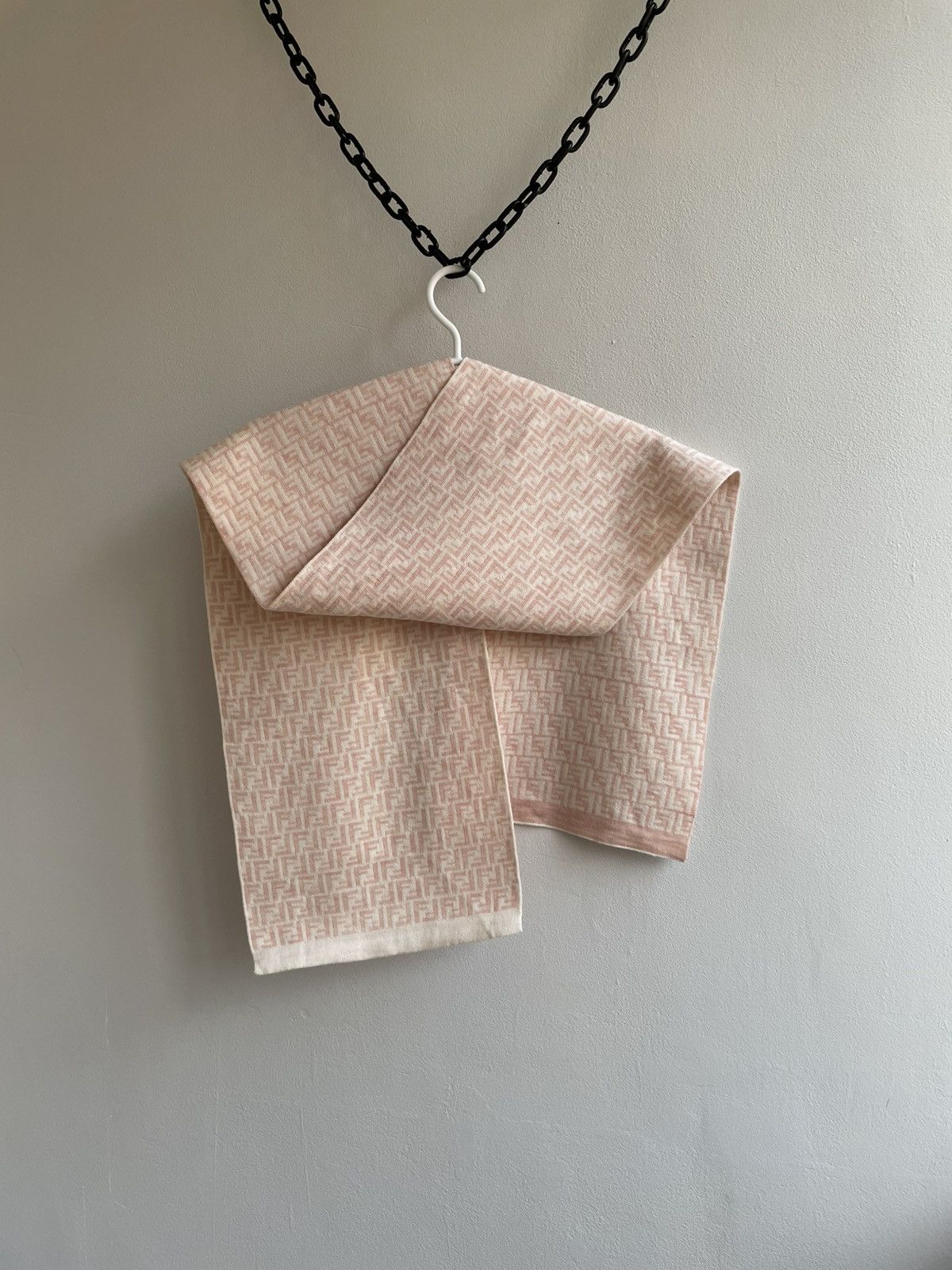 Fendi Fendi Monogram FF Double Sided Wool Pink Unisex Scarf Size ONE SIZE - 19 Thumbnail