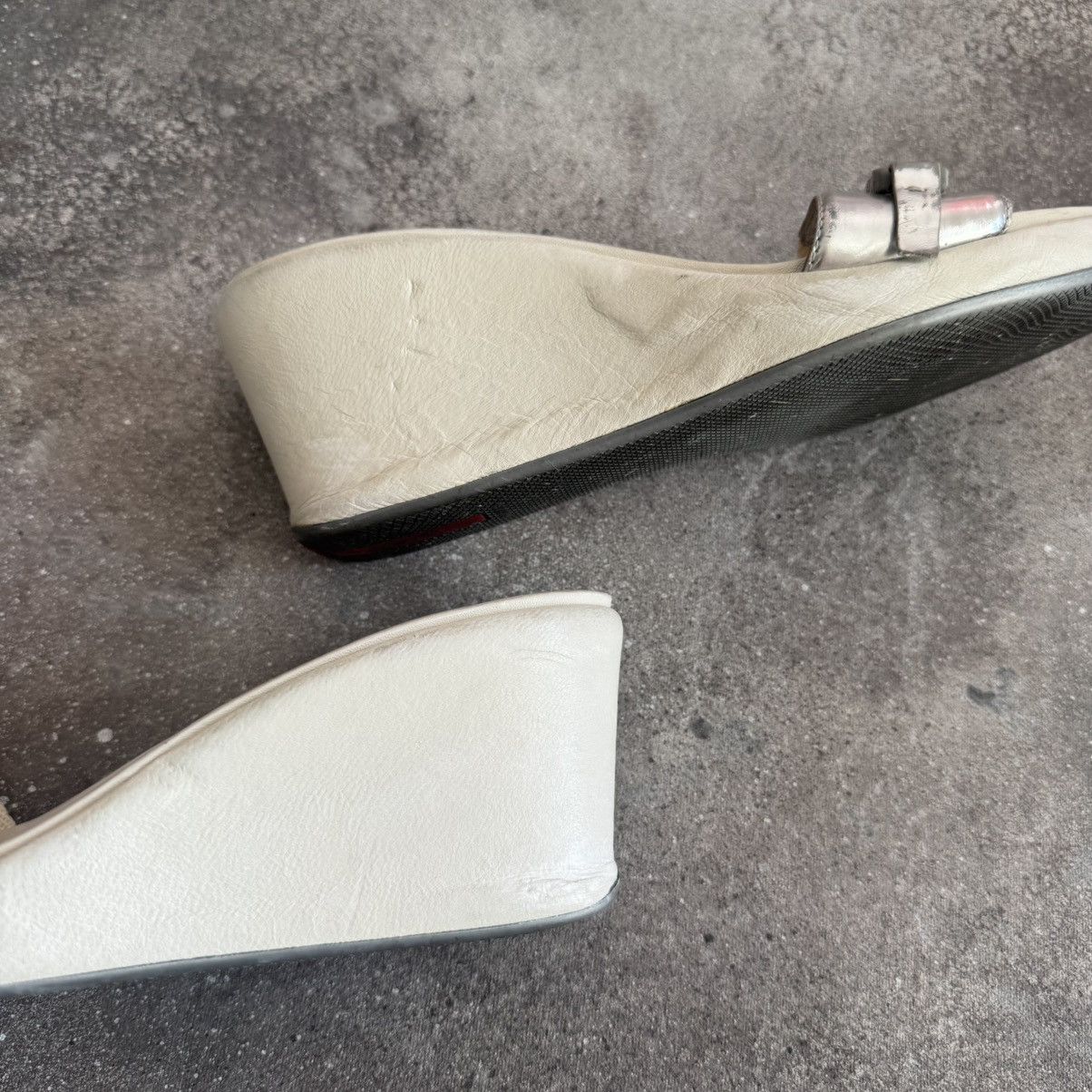 Prada Prada 2000’s Vintage Cute Platform Sandals Size US 7 / IT 37 - 12 Thumbnail