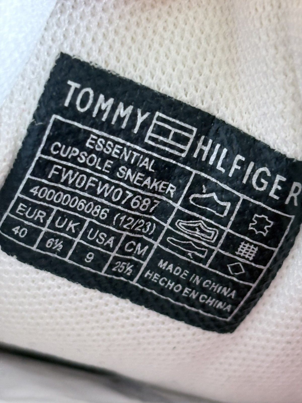 Tommy Hilfiger Tommy Hilfiger Essential Cupsole Sneaker size 40 women's Size US 10 / IT 40 - 8 Thumbnail