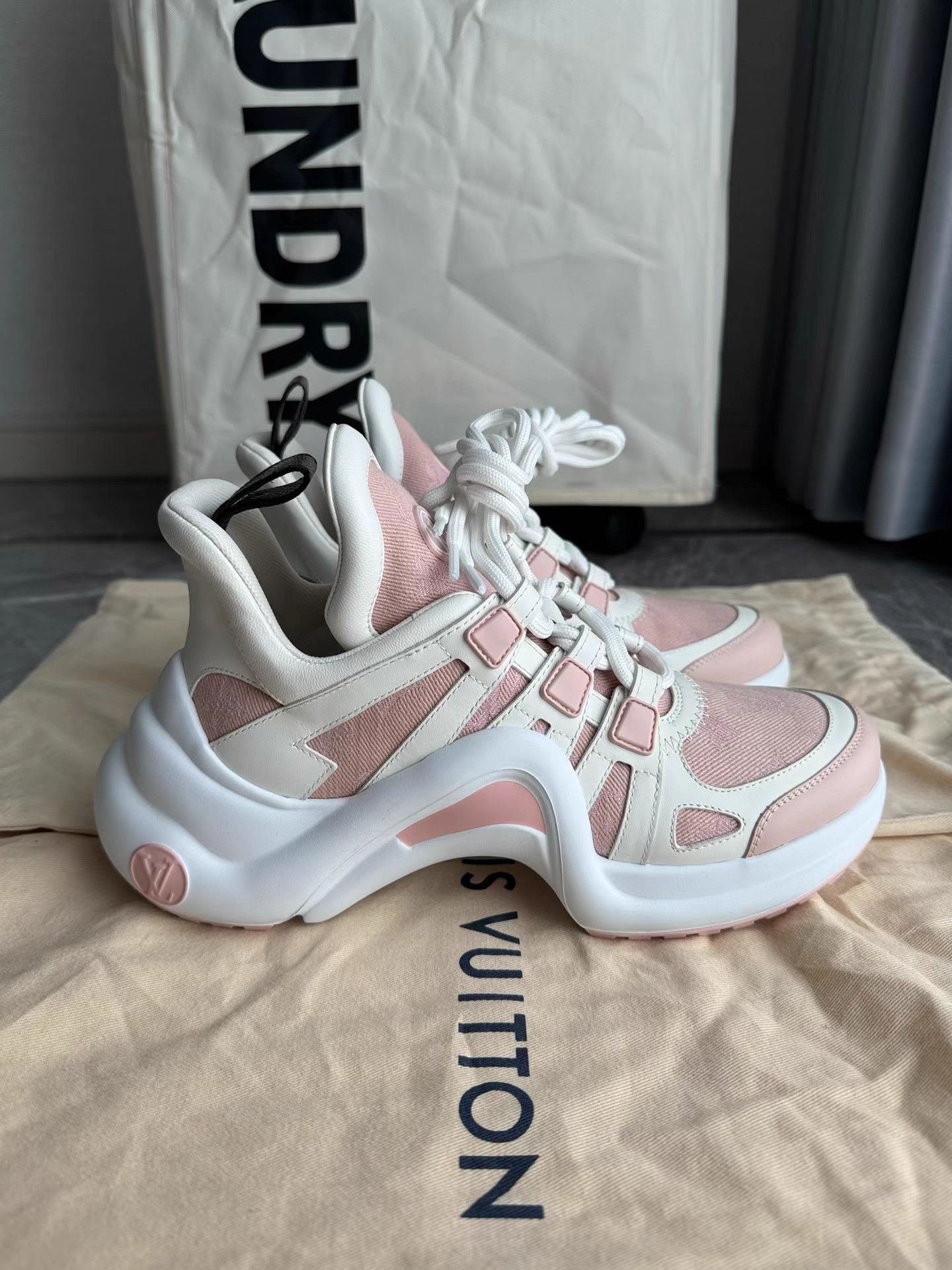 Louis Vuitton LV Louis Vuitton Archlight Denim Sneakers K6 Size US 7 / IT 37 - 2 Thumbnail