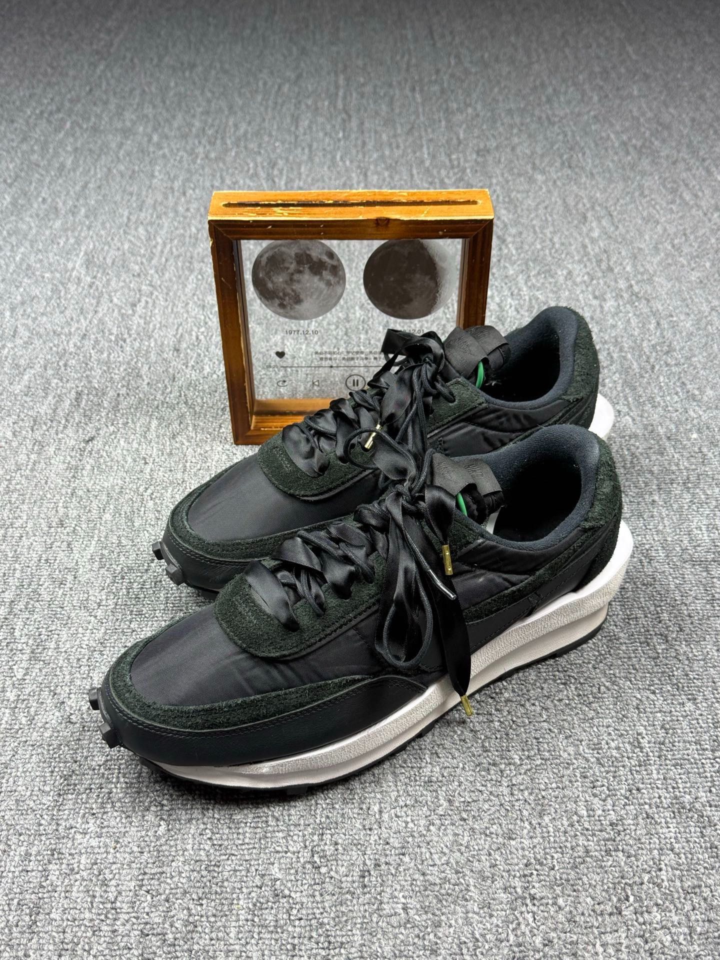 Nike Nike SACAI Black Lowtop Sneakers 12 Men Size US 12 / EU 45 - 1 Thumbnail