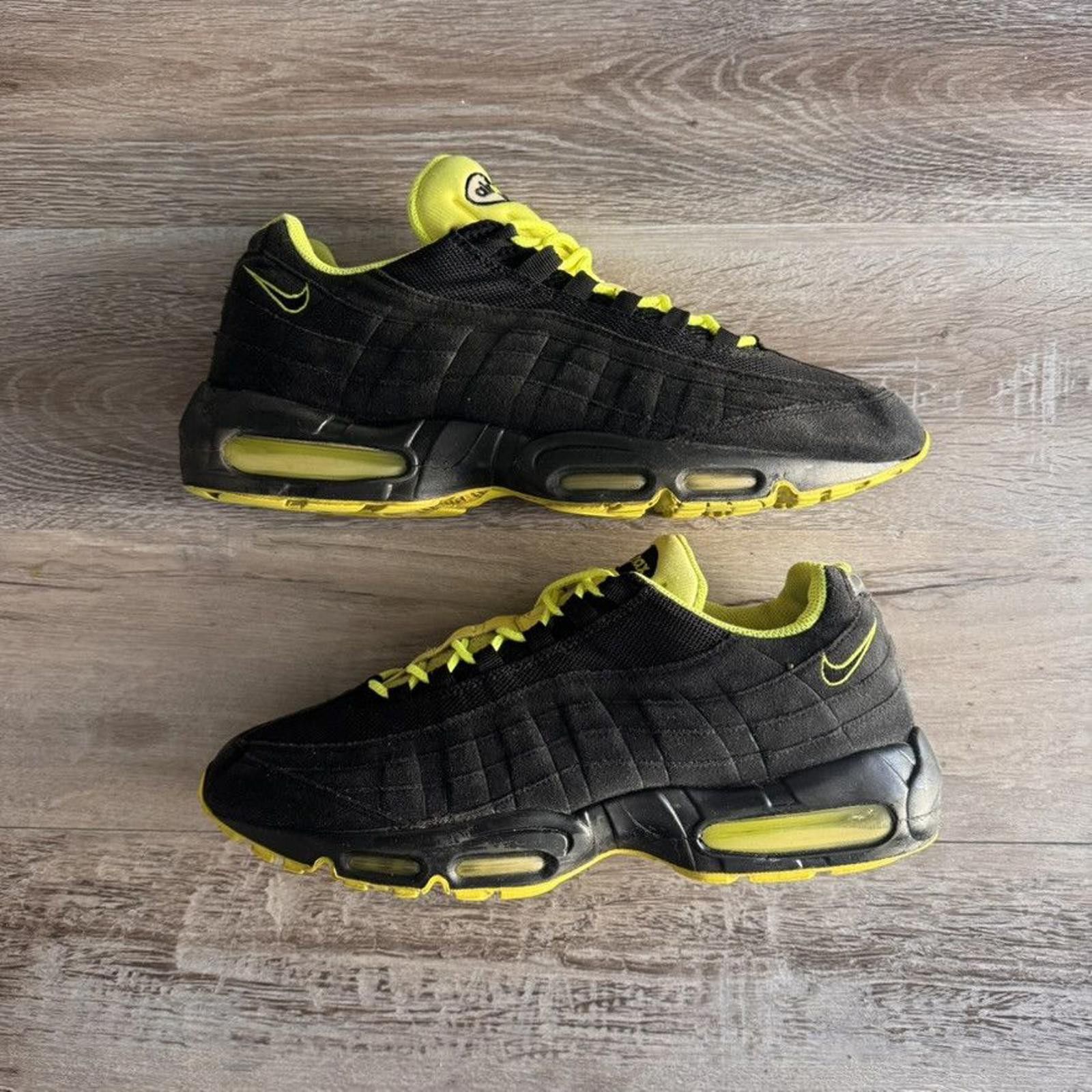 Nike NIKE • Air Max '95 "2012 Black Volt" (13M) Size US 13 / EU 46 - 2 Thumbnail