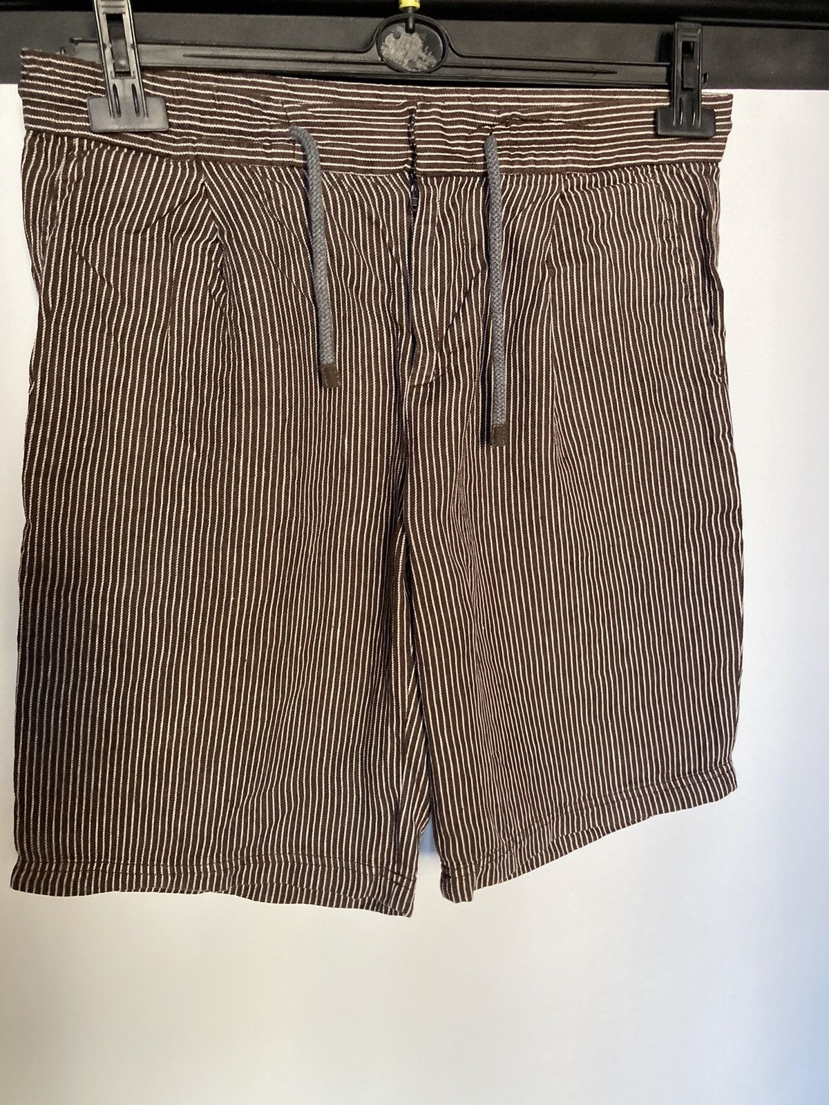 Image of Brunello Cucinelli Brown Striped 100% Linen Shorts, Men's (Size 34)